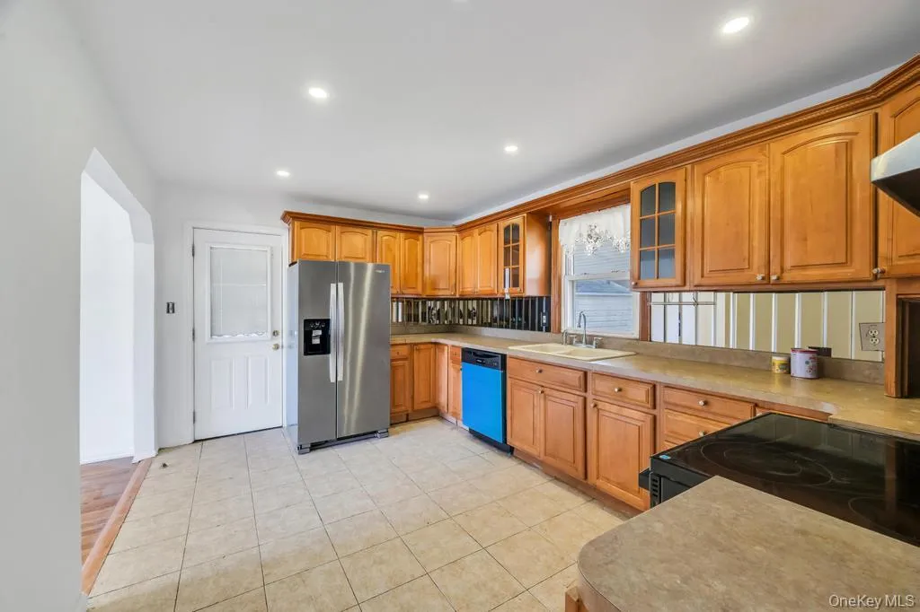 15 Farm Lane, Oyster Bay, NY, 4 Bedrooms Bedrooms, 7 Rooms Rooms,3 BathroomsBathrooms,Residential,For Rent,Farm,0,1043474 15 Farm Lane, Oyster Bay, NY, 4 Bedrooms Bedrooms, 7 Rooms Rooms,3 BathroomsBathrooms,Residential,For Rent,Farm,0,1043474