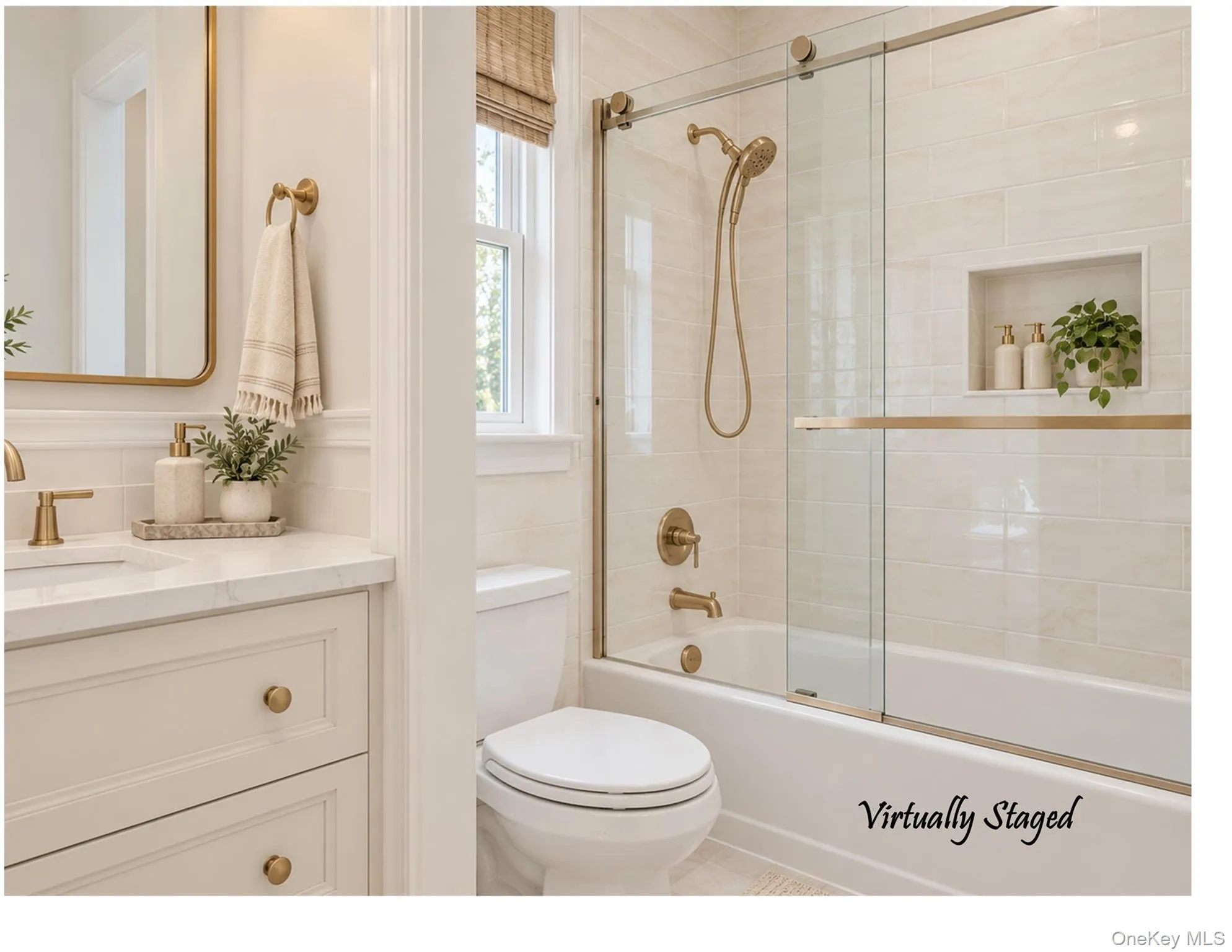 It also offers a tub-shower combination. It also offers a tub-shower combination.