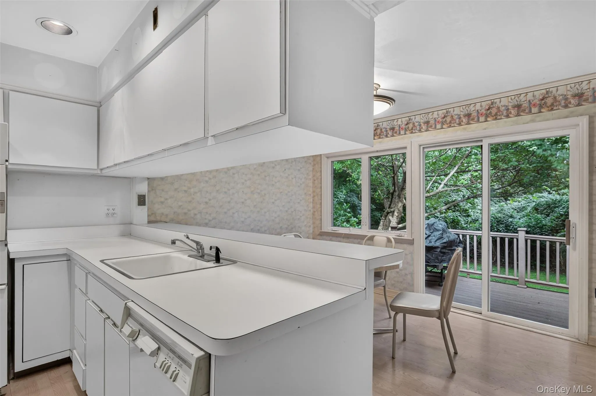 38 Beverly Road, White Plains, NY, 5 Bedrooms Bedrooms, 10 Rooms Rooms,3 BathroomsBathrooms,Residential,For Rent,Beverly,0,1043479 38 Beverly Road, White Plains, NY, 5 Bedrooms Bedrooms, 10 Rooms Rooms,3 BathroomsBathrooms,Residential,For Rent,Beverly,0,1043479