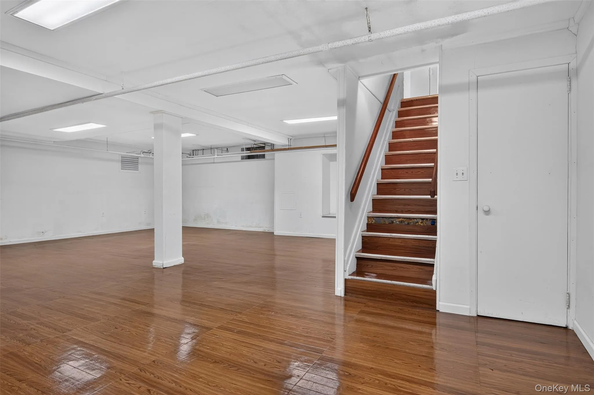 38 Beverly Road, White Plains, NY, 5 Bedrooms Bedrooms, 10 Rooms Rooms,3 BathroomsBathrooms,Residential,For Rent,Beverly,0,1043479 38 Beverly Road, White Plains, NY, 5 Bedrooms Bedrooms, 10 Rooms Rooms,3 BathroomsBathrooms,Residential,For Rent,Beverly,0,1043479