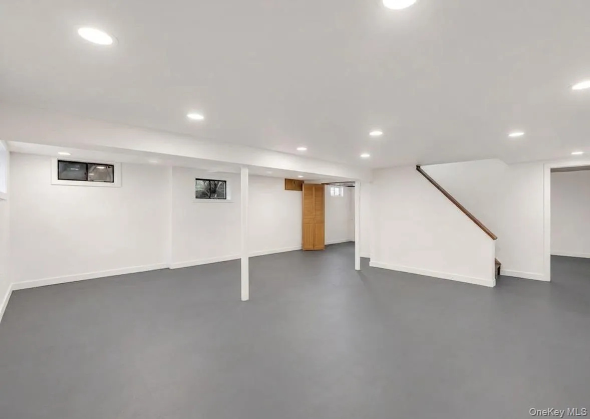 40 Fenwick Street, Huntington, NY, 3 Bedrooms Bedrooms, 4 Rooms Rooms,1 BathroomBathrooms,Residential,For Rent,Fenwick,0,1043489 40 Fenwick Street, Huntington, NY, 3 Bedrooms Bedrooms, 4 Rooms Rooms,1 BathroomBathrooms,Residential,For Rent,Fenwick,0,1043489