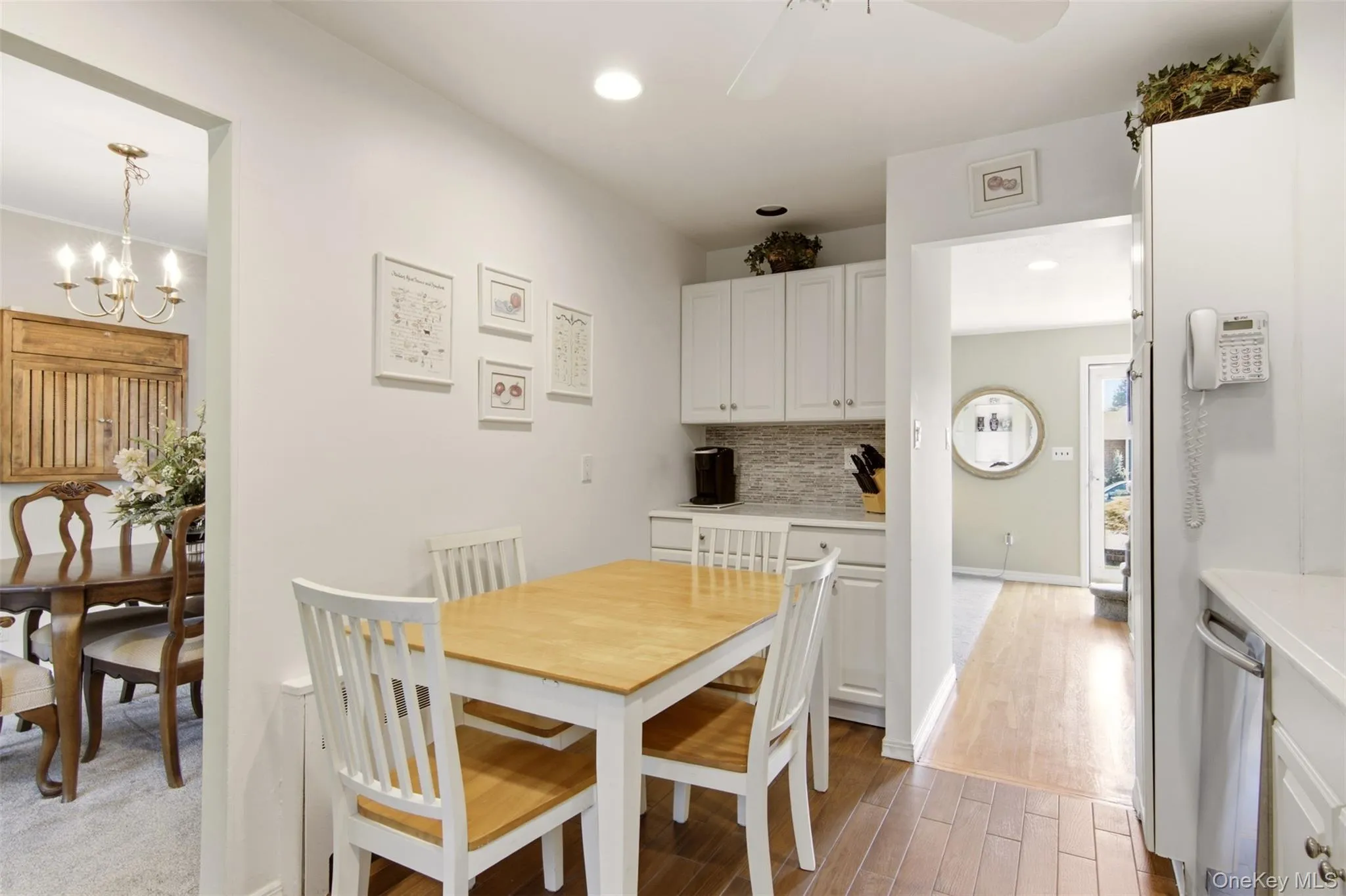 3 Cromwell Road, North Hempstead, NY, 4 Bedrooms Bedrooms, 8 Rooms Rooms,2 BathroomsBathrooms,Residential,For Rent,Cromwell,0,1043491 3 Cromwell Road, North Hempstead, NY, 4 Bedrooms Bedrooms, 8 Rooms Rooms,2 BathroomsBathrooms,Residential,For Rent,Cromwell,0,1043491