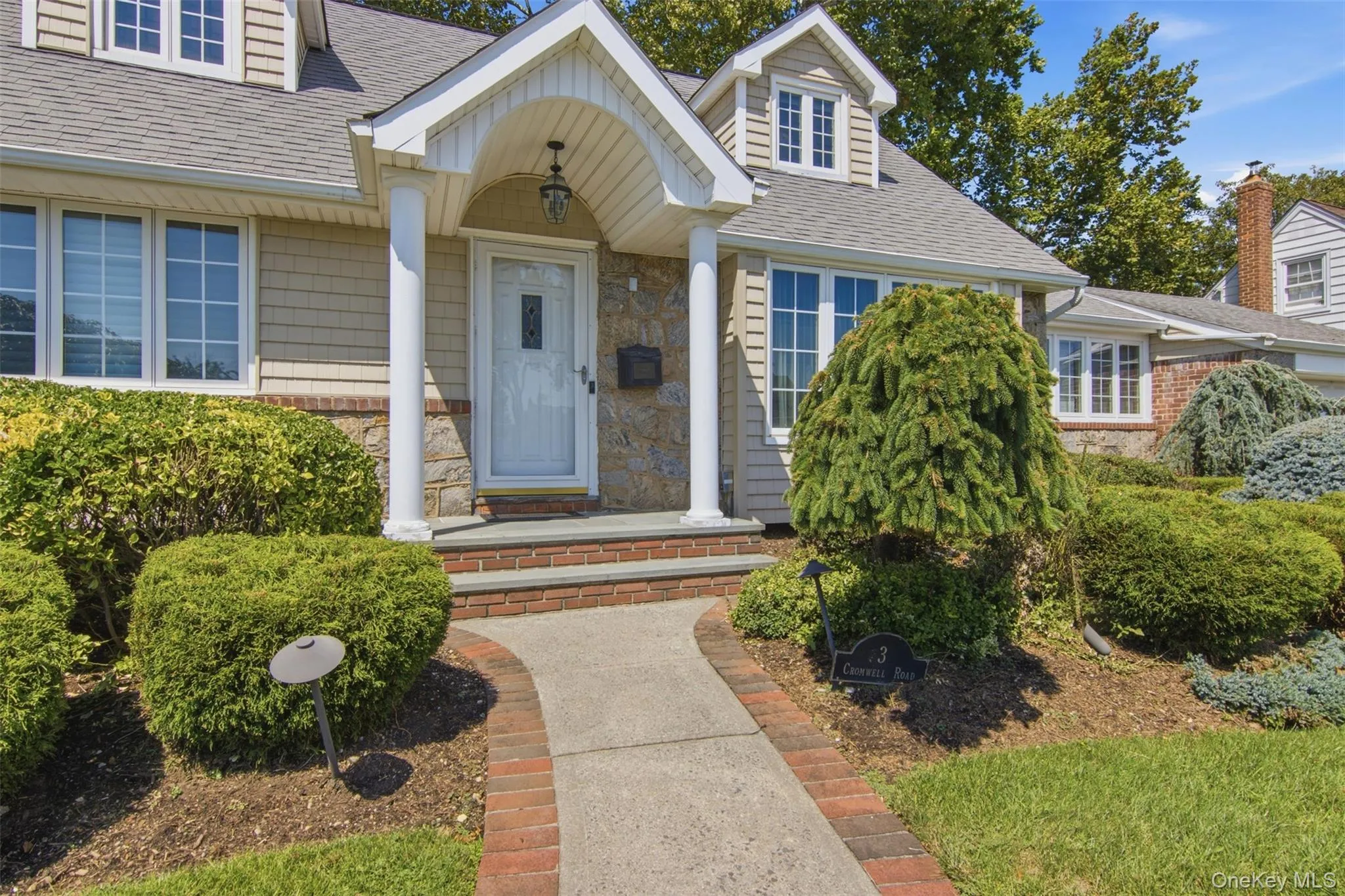 3 Cromwell Road, North Hempstead, NY, 4 Bedrooms Bedrooms, 8 Rooms Rooms,2 BathroomsBathrooms,Residential,For Rent,Cromwell,0,1043491 3 Cromwell Road, North Hempstead, NY, 4 Bedrooms Bedrooms, 8 Rooms Rooms,2 BathroomsBathrooms,Residential,For Rent,Cromwell,0,1043491