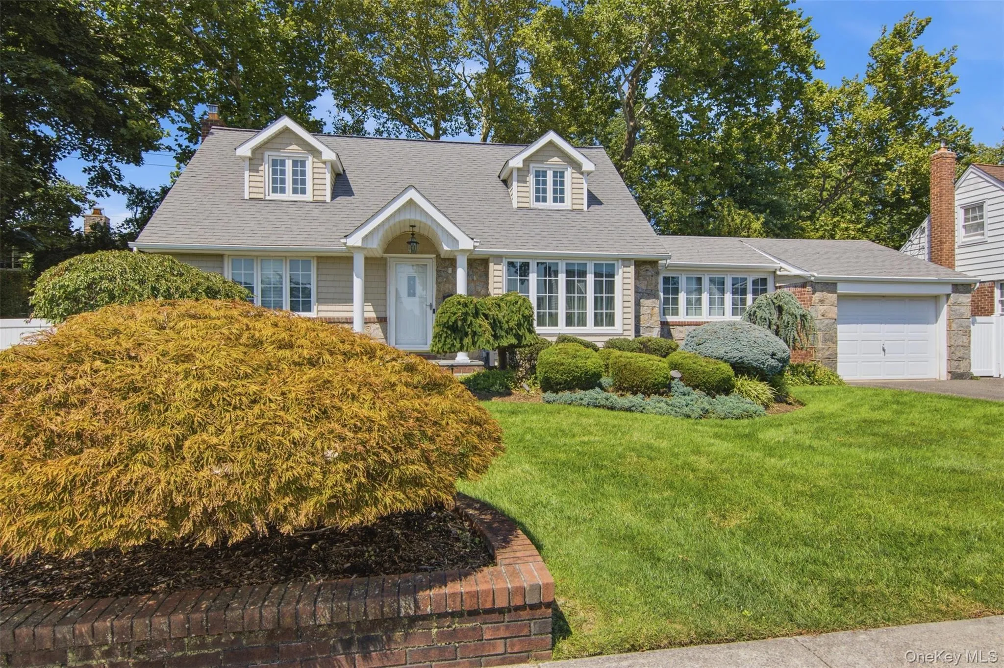 3 Cromwell Road, North Hempstead, NY, 4 Bedrooms Bedrooms, 8 Rooms Rooms,2 BathroomsBathrooms,Residential,For Rent,Cromwell,0,1043491 3 Cromwell Road, North Hempstead, NY, 4 Bedrooms Bedrooms, 8 Rooms Rooms,2 BathroomsBathrooms,Residential,For Rent,Cromwell,0,1043491
