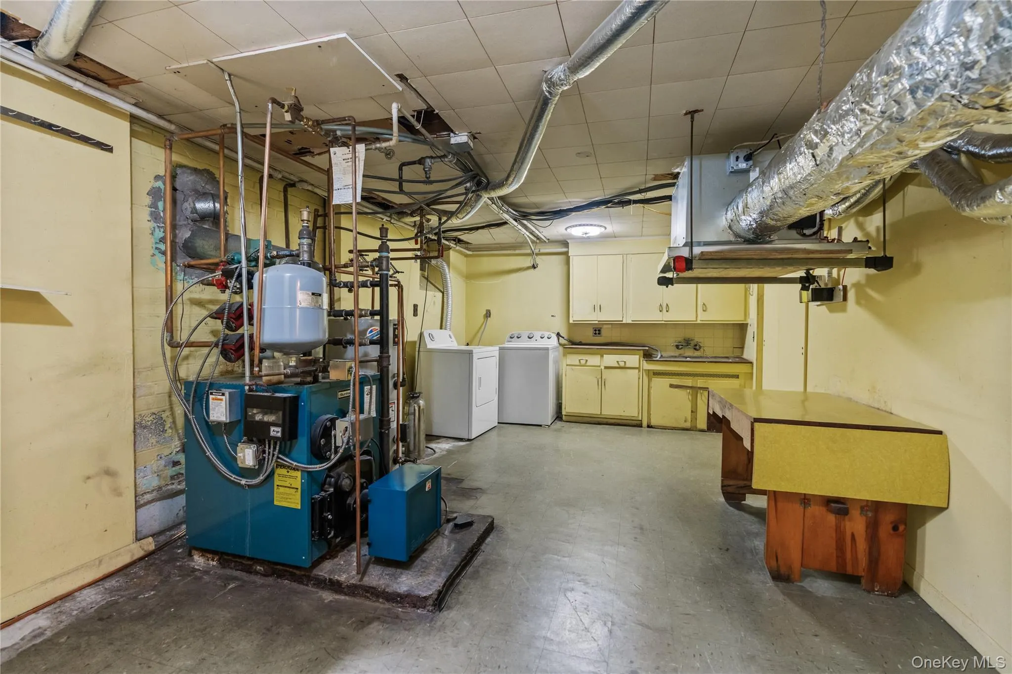 heating system above ground oil tank work area heating system above ground oil tank work area