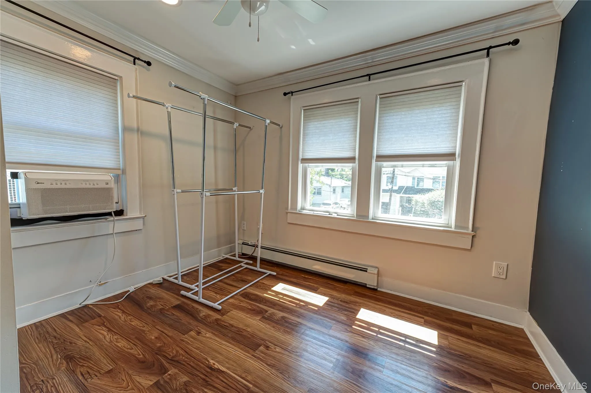 69 Bar Beach Road, North Hempstead, NY, 3 Bedrooms Bedrooms, 6 Rooms Rooms,1 BathroomBathrooms,Residential,For Rent,Bar Beach,0,1043499 69 Bar Beach Road, North Hempstead, NY, 3 Bedrooms Bedrooms, 6 Rooms Rooms,1 BathroomBathrooms,Residential,For Rent,Bar Beach,0,1043499