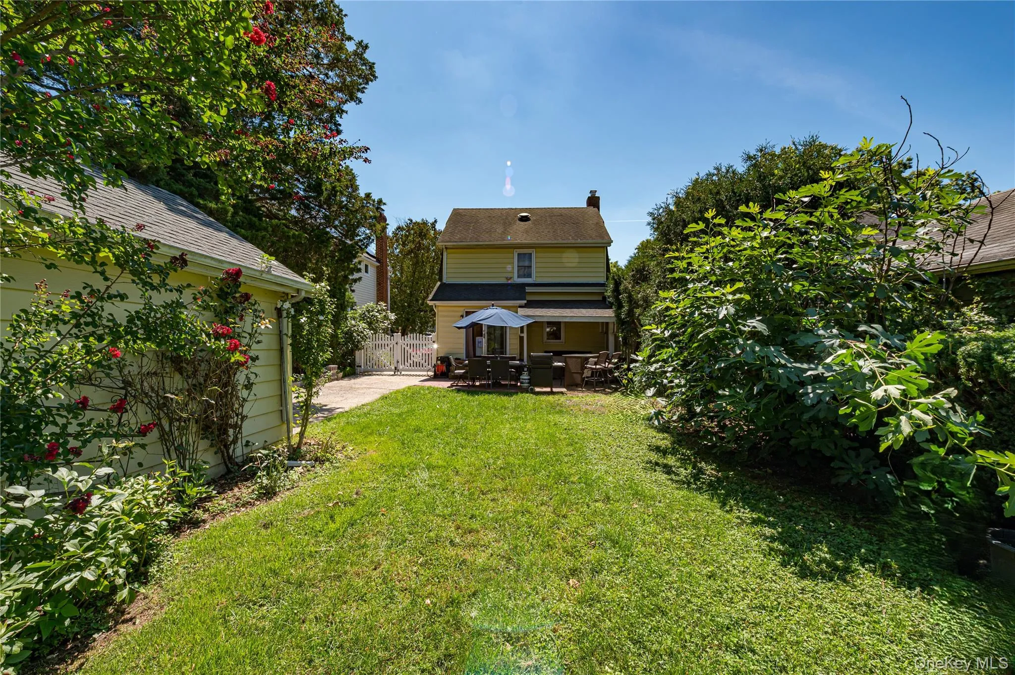 69 Bar Beach Road, North Hempstead, NY, 3 Bedrooms Bedrooms, 6 Rooms Rooms,1 BathroomBathrooms,Residential,For Rent,Bar Beach,0,1043499 69 Bar Beach Road, North Hempstead, NY, 3 Bedrooms Bedrooms, 6 Rooms Rooms,1 BathroomBathrooms,Residential,For Rent,Bar Beach,0,1043499