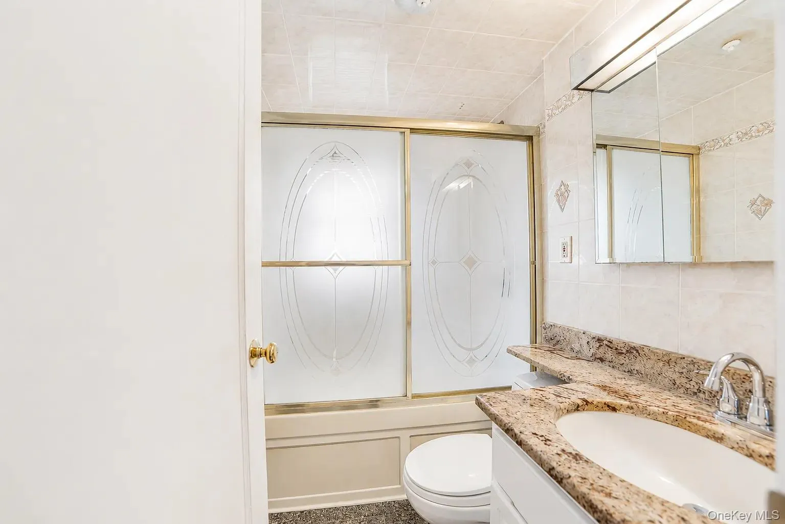 1042 7th Street, North Hempstead, NY, 4 Bedroom Bedrooms, 12 Room Rooms,3 BathroomBathrooms,Residential Lease,For Rent,7th,0,1043504 1042 7th Street, North Hempstead, NY, 4 Bedroom Bedrooms, 12 Room Rooms,3 BathroomBathrooms,Residential Lease,For Rent,7th,0,1043504