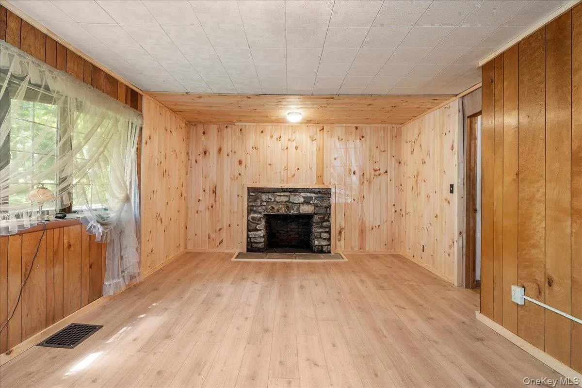 112 Onderdonk Road, Warwick (town), NY, 2 Bedrooms Bedrooms, 6 Rooms Rooms,1 BathroomBathrooms,Residential,For Rent,Onderdonk,0,1043508 112 Onderdonk Road, Warwick (town), NY, 2 Bedrooms Bedrooms, 6 Rooms Rooms,1 BathroomBathrooms,Residential,For Rent,Onderdonk,0,1043508
