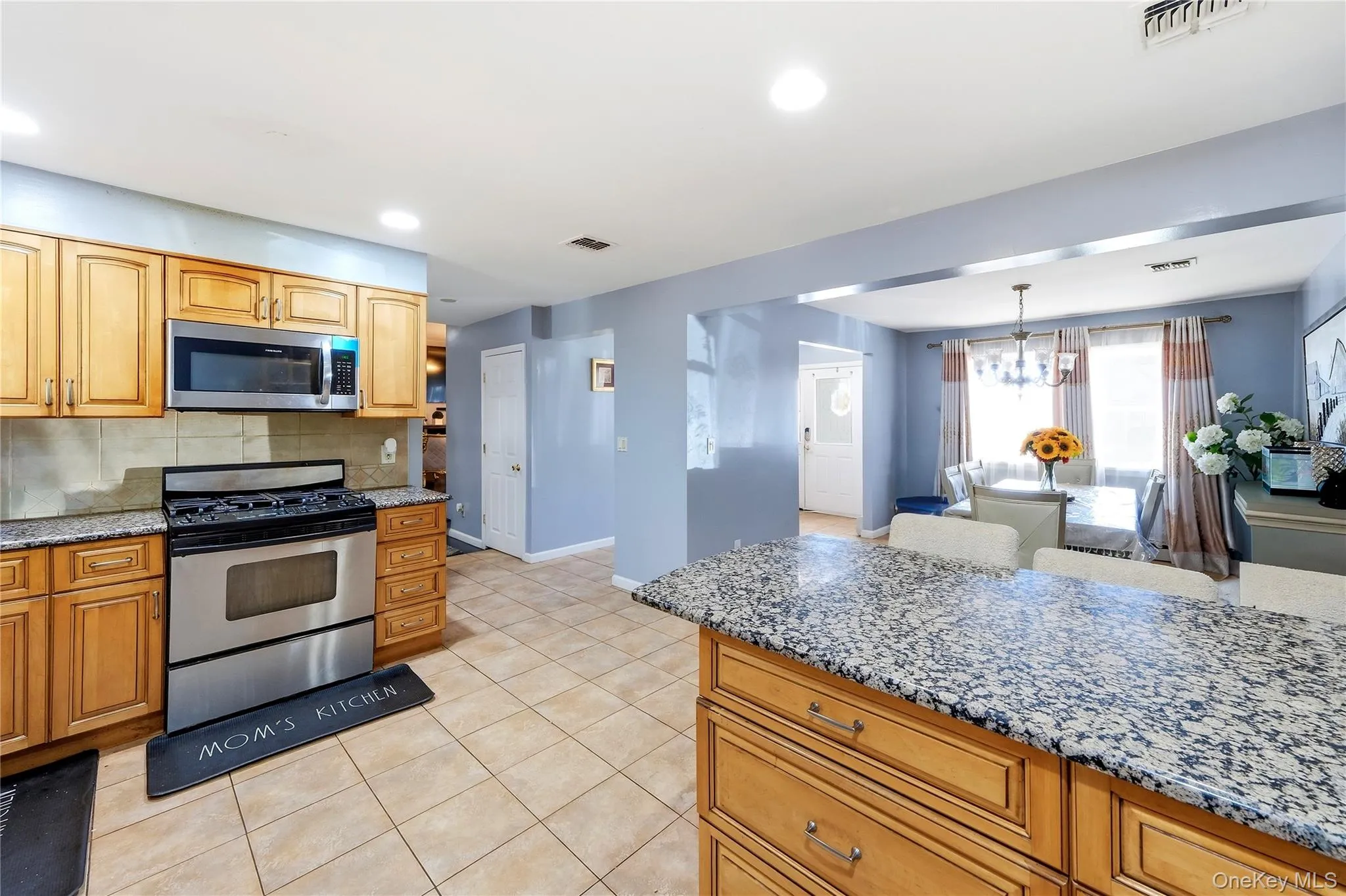 21 Milleridge Drive, Babylon, NY, 4 Bedrooms Bedrooms, 9 Rooms Rooms,2 BathroomsBathrooms,Residential,For Rent,Milleridge,0,1043511 21 Milleridge Drive, Babylon, NY, 4 Bedrooms Bedrooms, 9 Rooms Rooms,2 BathroomsBathrooms,Residential,For Rent,Milleridge,0,1043511