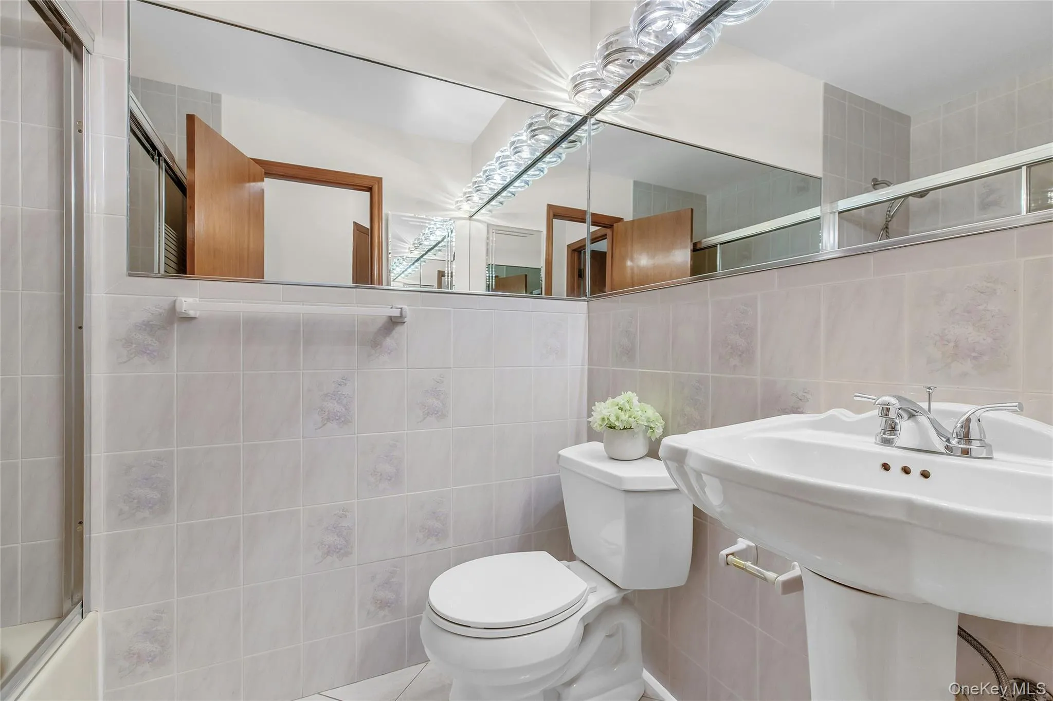 Hallway Full Bath Hallway Full Bath