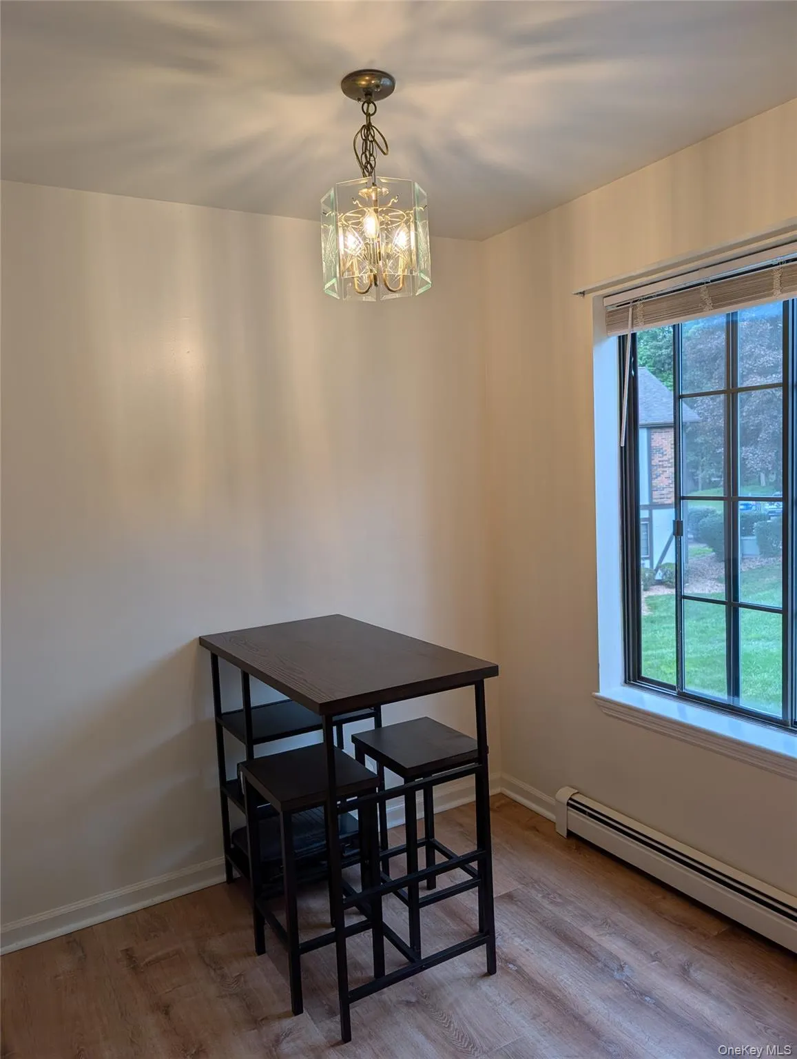 11 Brittany Drive, Middletown, NY, 1 Bedroom Bedrooms, 4 Rooms Rooms,1 BathroomBathrooms,Residential,For Rent,Brittany,0,1043527 11 Brittany Drive, Middletown, NY, 1 Bedroom Bedrooms, 4 Rooms Rooms,1 BathroomBathrooms,Residential,For Rent,Brittany,0,1043527
