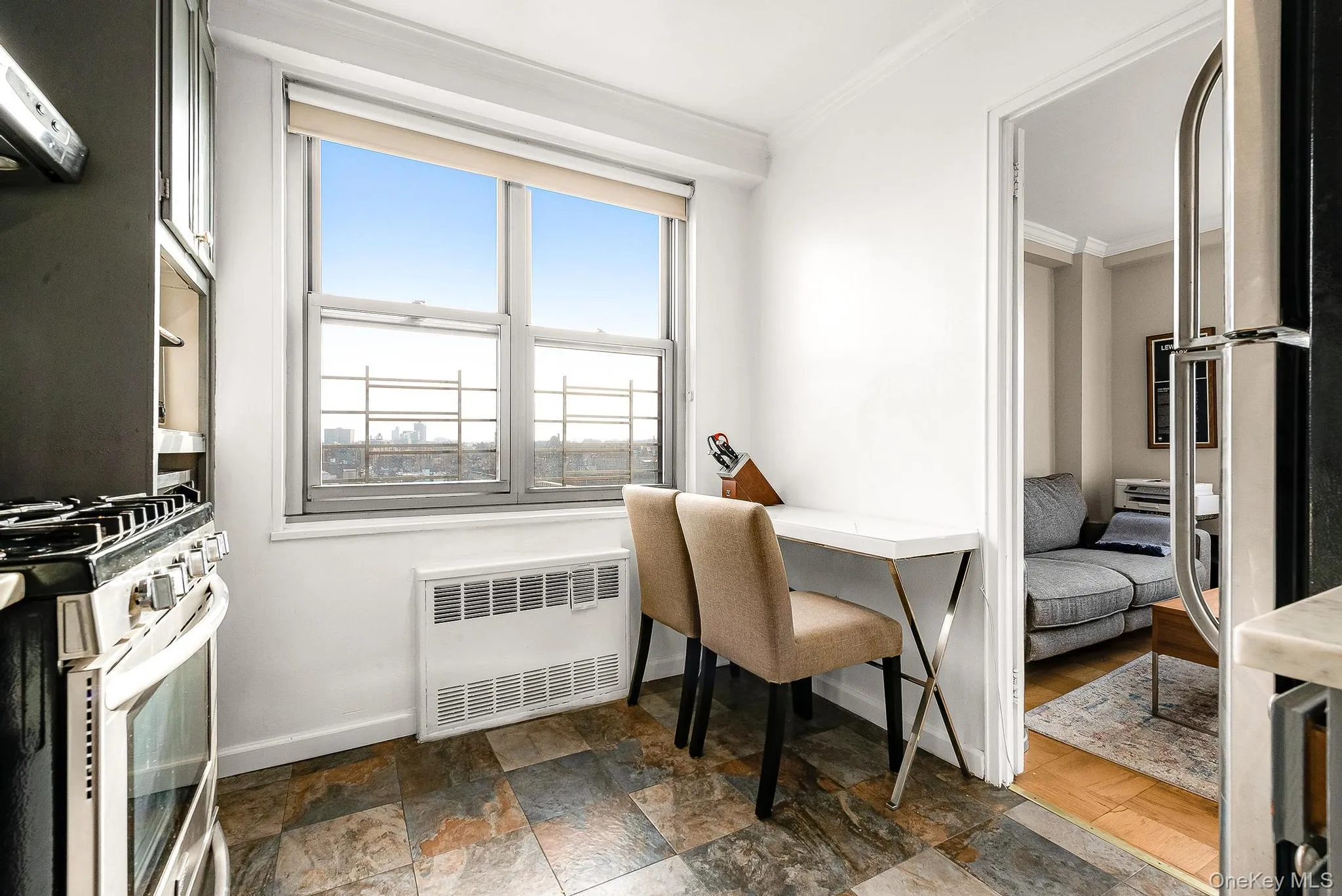 70-25 Yellowstone Boulevard, New York, NY, 2 Bedrooms Bedrooms, 4 Rooms Rooms,1 BathroomBathrooms,Residential Lease,For Rent,Yellowstone,0,1043532 70-25 Yellowstone Boulevard, New York, NY, 2 Bedrooms Bedrooms, 4 Rooms Rooms,1 BathroomBathrooms,Residential Lease,For Rent,Yellowstone,0,1043532