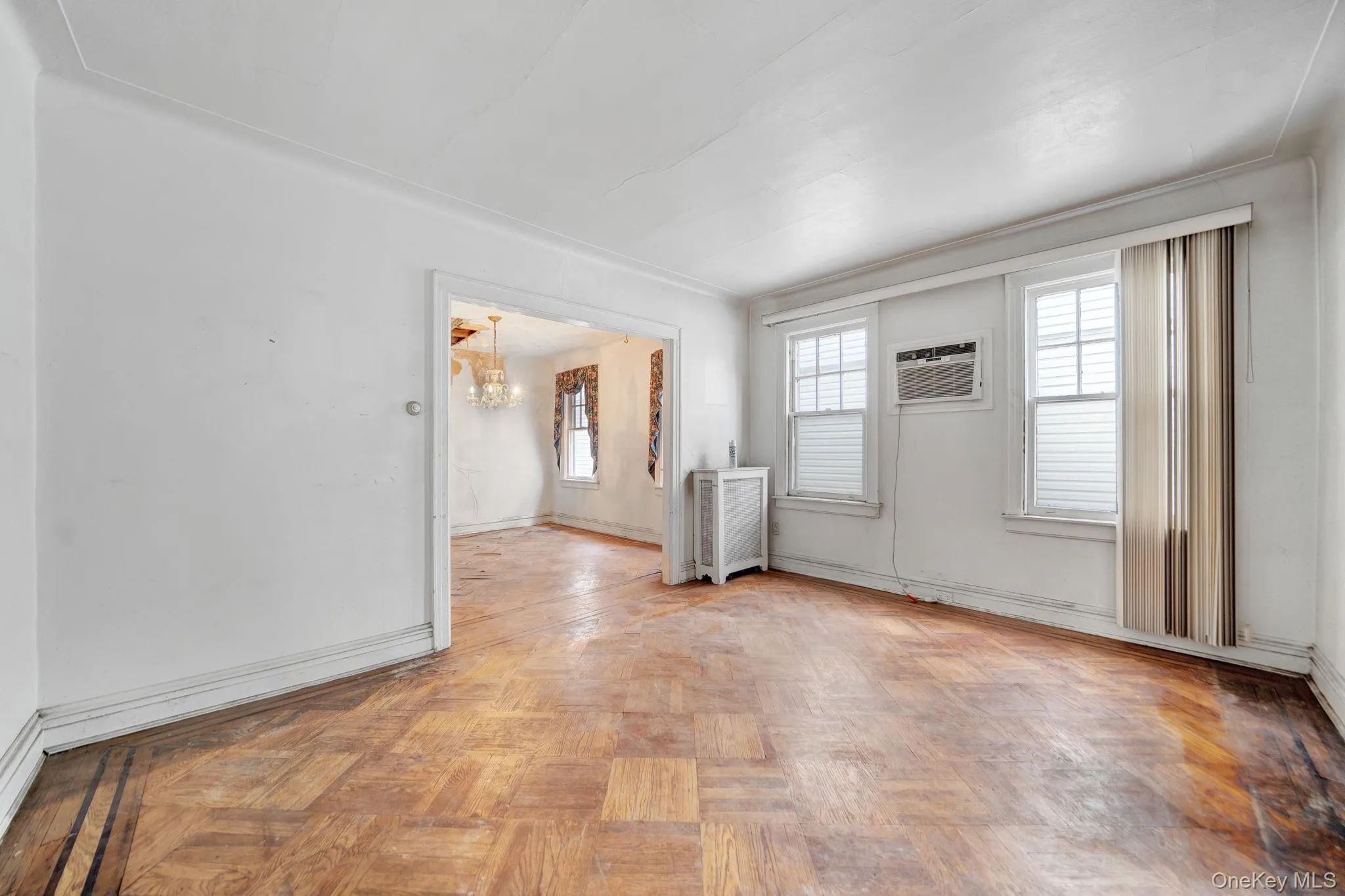 61-43 Wetherole Street, New York, NY, 3 Bedrooms Bedrooms, 5 Rooms Rooms,1 BathroomBathrooms,Residential,For Rent,Wetherole,0,1043533 61-43 Wetherole Street, New York, NY, 3 Bedrooms Bedrooms, 5 Rooms Rooms,1 BathroomBathrooms,Residential,For Rent,Wetherole,0,1043533