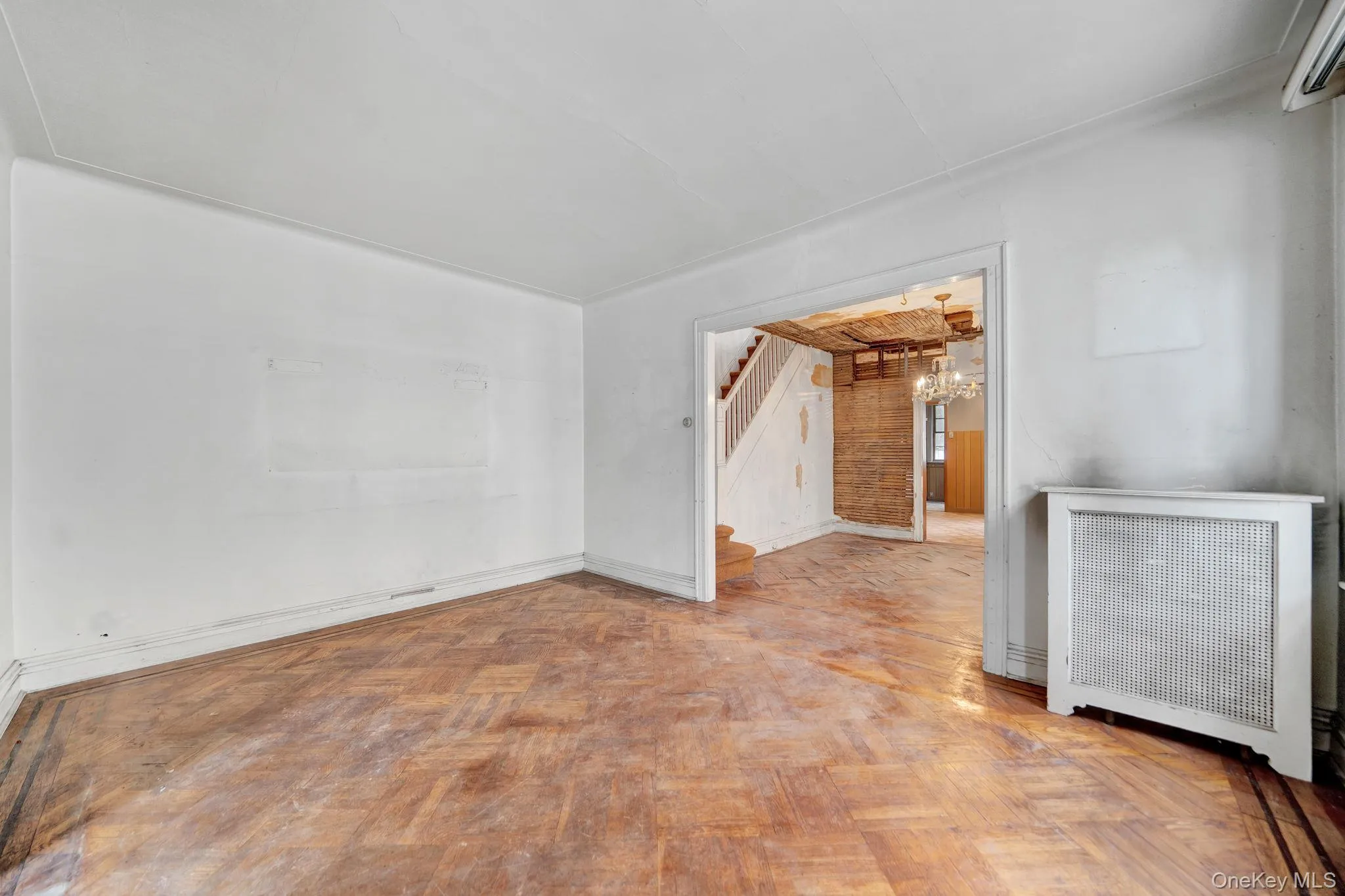 61-43 Wetherole Street, New York, NY, 3 Bedrooms Bedrooms, 5 Rooms Rooms,1 BathroomBathrooms,Residential,For Rent,Wetherole,0,1043533 61-43 Wetherole Street, New York, NY, 3 Bedrooms Bedrooms, 5 Rooms Rooms,1 BathroomBathrooms,Residential,For Rent,Wetherole,0,1043533