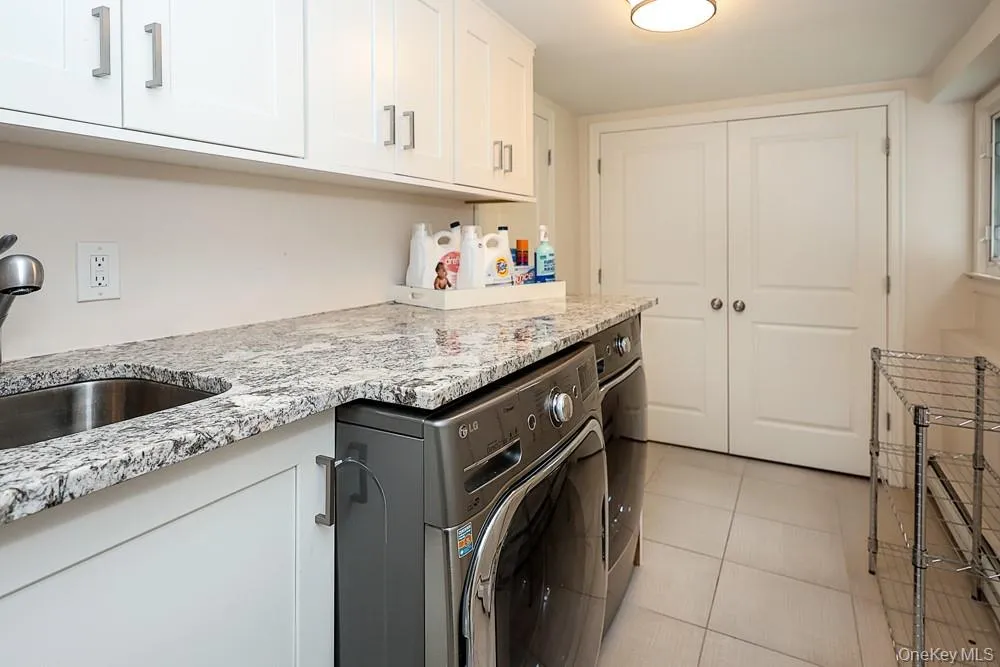 29 Puritan Lane, Oyster Bay, NY, 4 Bedrooms Bedrooms, 7 Rooms Rooms,2 BathroomsBathrooms,Residential,For Rent,Puritan,0,1043535 29 Puritan Lane, Oyster Bay, NY, 4 Bedrooms Bedrooms, 7 Rooms Rooms,2 BathroomsBathrooms,Residential,For Rent,Puritan,0,1043535