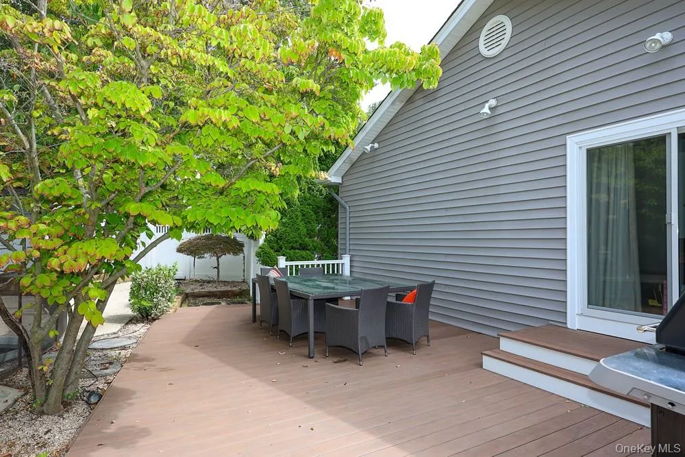 29 Puritan Lane, Oyster Bay, NY, 4 Bedrooms Bedrooms, 7 Rooms Rooms,2 BathroomsBathrooms,Residential,For Rent,Puritan,0,1043535 29 Puritan Lane, Oyster Bay, NY, 4 Bedrooms Bedrooms, 7 Rooms Rooms,2 BathroomsBathrooms,Residential,For Rent,Puritan,0,1043535