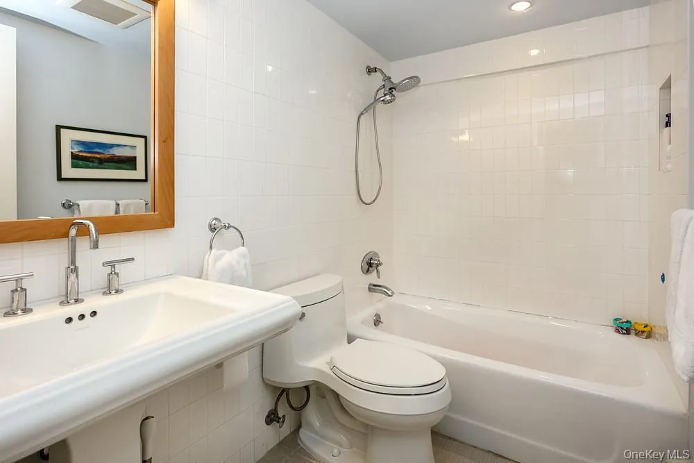 29 Puritan Lane, Oyster Bay, NY, 4 Bedrooms Bedrooms, 7 Rooms Rooms,2 BathroomsBathrooms,Residential,For Rent,Puritan,0,1043535 29 Puritan Lane, Oyster Bay, NY, 4 Bedrooms Bedrooms, 7 Rooms Rooms,2 BathroomsBathrooms,Residential,For Rent,Puritan,0,1043535