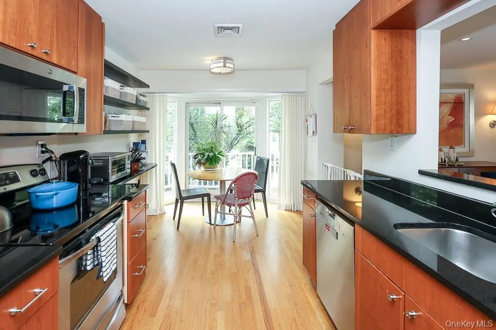 29 Puritan Lane, Oyster Bay, NY, 4 Bedrooms Bedrooms, 7 Rooms Rooms,2 BathroomsBathrooms,Residential,For Rent,Puritan,0,1043535 29 Puritan Lane, Oyster Bay, NY, 4 Bedrooms Bedrooms, 7 Rooms Rooms,2 BathroomsBathrooms,Residential,For Rent,Puritan,0,1043535