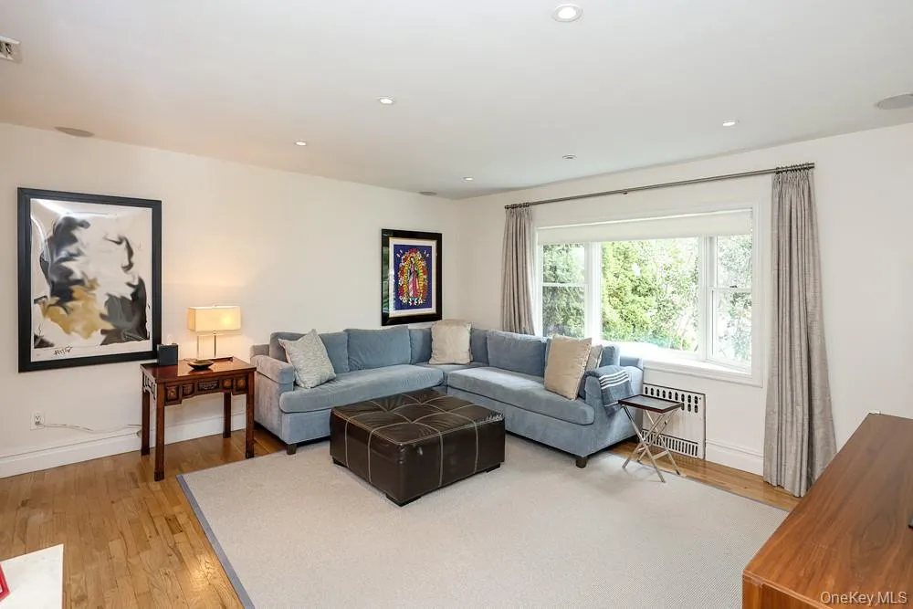 29 Puritan Lane, Oyster Bay, NY, 4 Bedrooms Bedrooms, 7 Rooms Rooms,2 BathroomsBathrooms,Residential,For Rent,Puritan,0,1043535 29 Puritan Lane, Oyster Bay, NY, 4 Bedrooms Bedrooms, 7 Rooms Rooms,2 BathroomsBathrooms,Residential,For Rent,Puritan,0,1043535