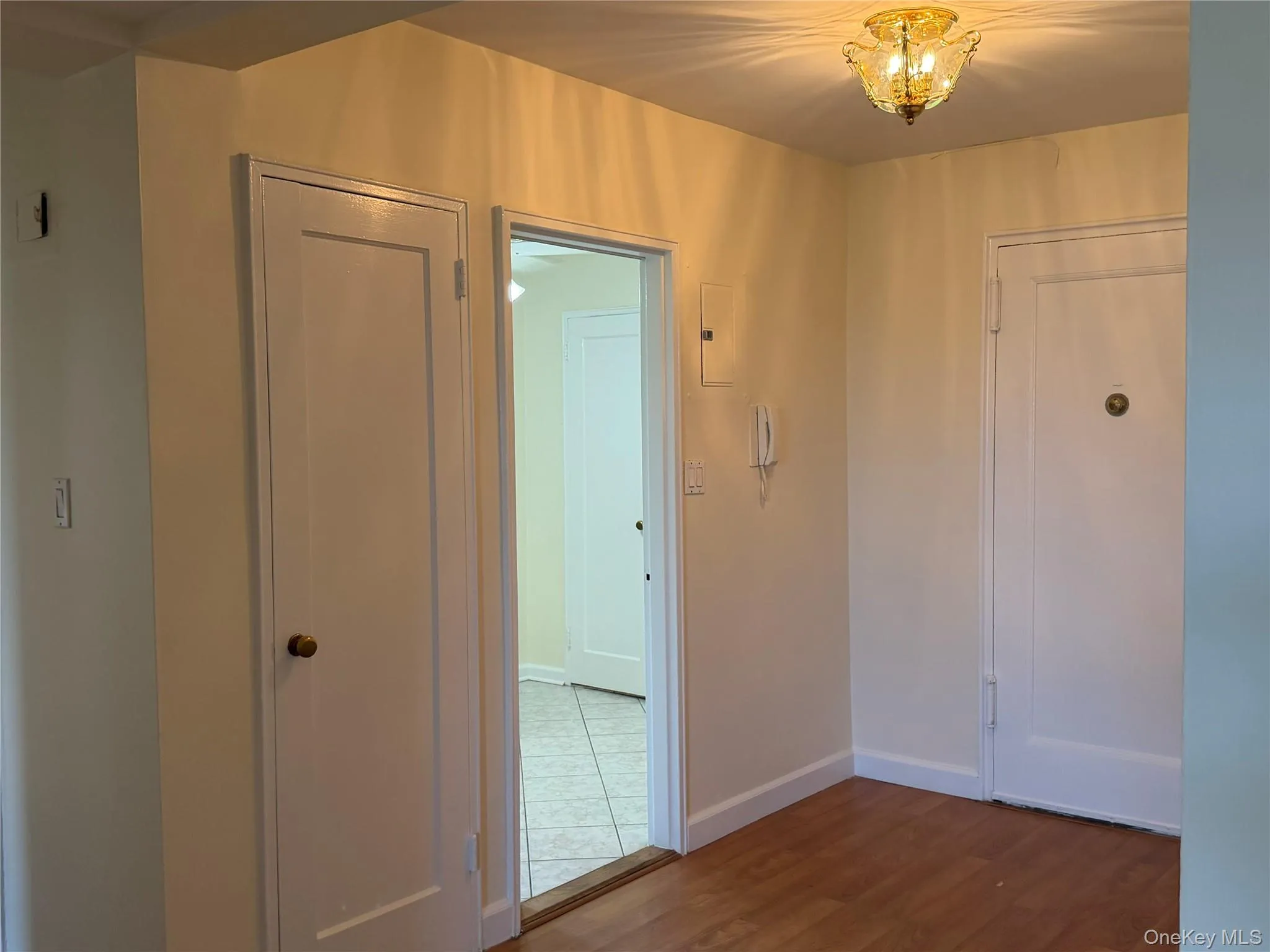 88-10 34 Avenue, New York, NY, 2 Bedrooms Bedrooms, 5 Rooms Rooms,1 BathroomBathrooms,Residential,For Rent,34,0,1043539 88-10 34 Avenue, New York, NY, 2 Bedrooms Bedrooms, 5 Rooms Rooms,1 BathroomBathrooms,Residential,For Rent,34,0,1043539