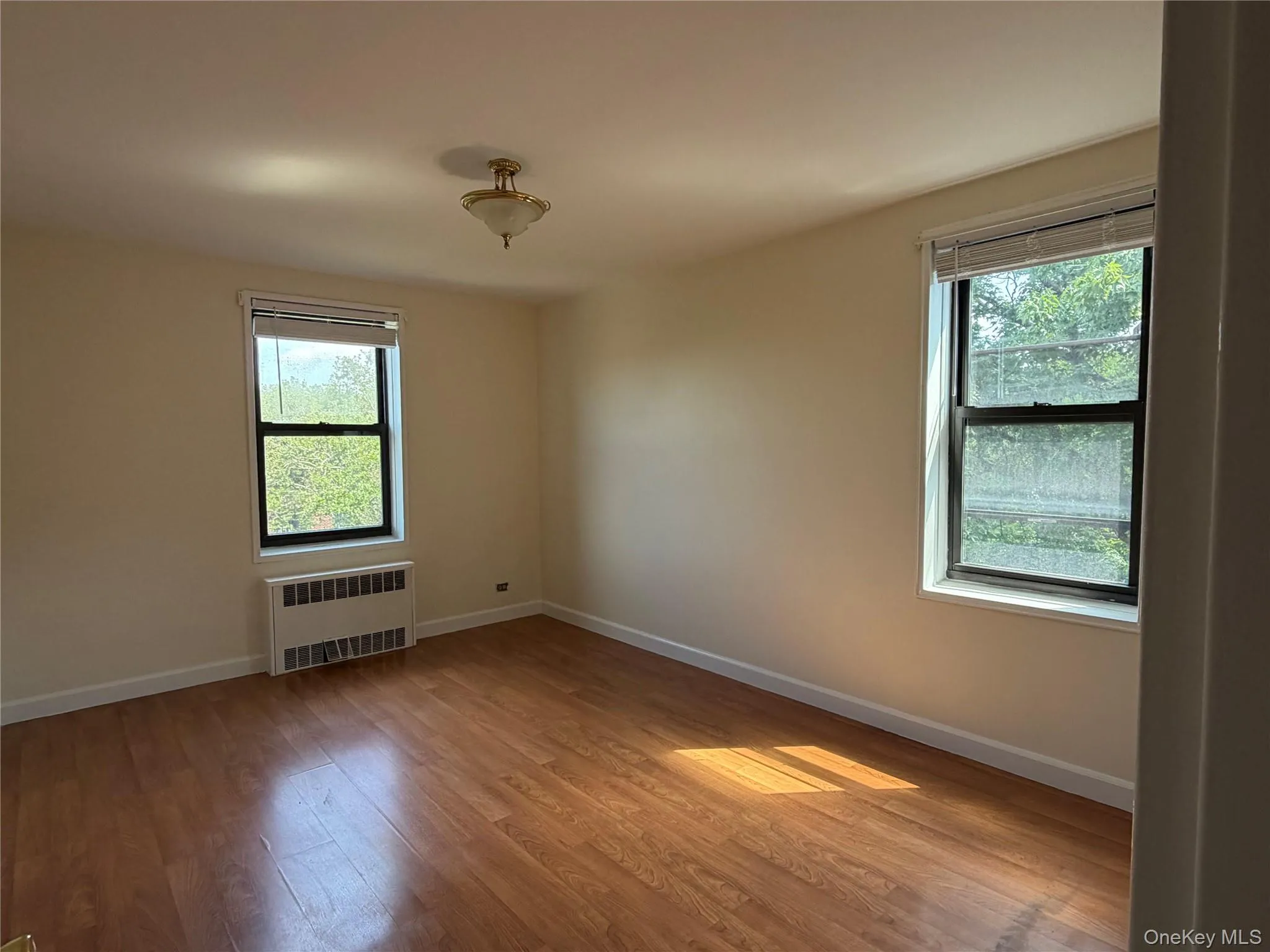 88-10 34 Avenue, New York, NY, 2 Bedrooms Bedrooms, 5 Rooms Rooms,1 BathroomBathrooms,Residential,For Rent,34,0,1043539 88-10 34 Avenue, New York, NY, 2 Bedrooms Bedrooms, 5 Rooms Rooms,1 BathroomBathrooms,Residential,For Rent,34,0,1043539