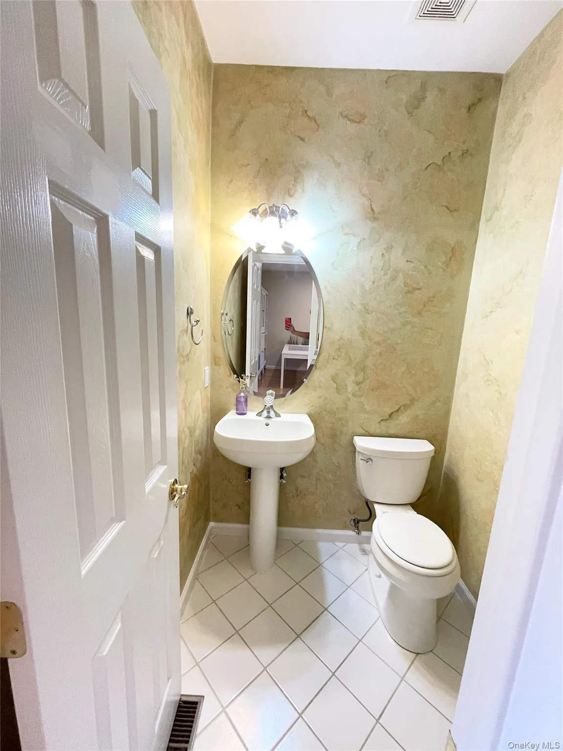 90 Manitou Trail, Smithtown, NY, 3 Bedrooms Bedrooms, 7 Rooms Rooms,2 BathroomsBathrooms,Residential Lease,For Rent,Manitou,0,1043540 90 Manitou Trail, Smithtown, NY, 3 Bedrooms Bedrooms, 7 Rooms Rooms,2 BathroomsBathrooms,Residential Lease,For Rent,Manitou,0,1043540