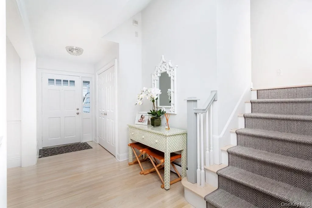 18 Shady Brook Lane, Greenwich, CT, 5 Bedrooms Bedrooms, 9 Rooms Rooms,5 BathroomsBathrooms,Residential,For Rent,Shady Brook,0,1043541 18 Shady Brook Lane, Greenwich, CT, 5 Bedrooms Bedrooms, 9 Rooms Rooms,5 BathroomsBathrooms,Residential,For Rent,Shady Brook,0,1043541