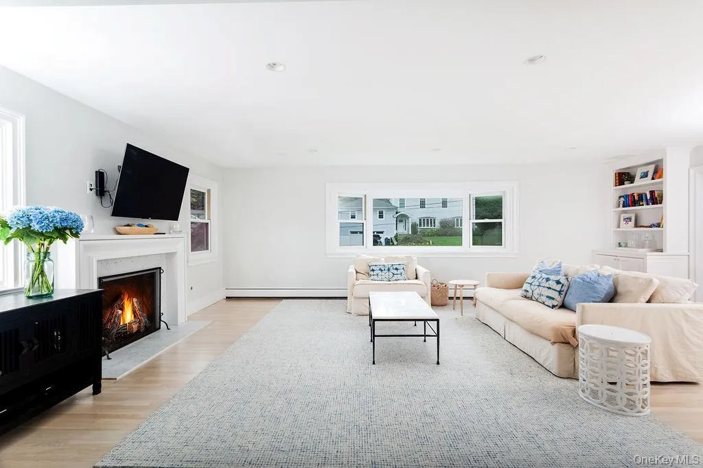 18 Shady Brook Lane, Greenwich, CT, 5 Bedrooms Bedrooms, 9 Rooms Rooms,5 BathroomsBathrooms,Residential,For Rent,Shady Brook,0,1043541 18 Shady Brook Lane, Greenwich, CT, 5 Bedrooms Bedrooms, 9 Rooms Rooms,5 BathroomsBathrooms,Residential,For Rent,Shady Brook,0,1043541