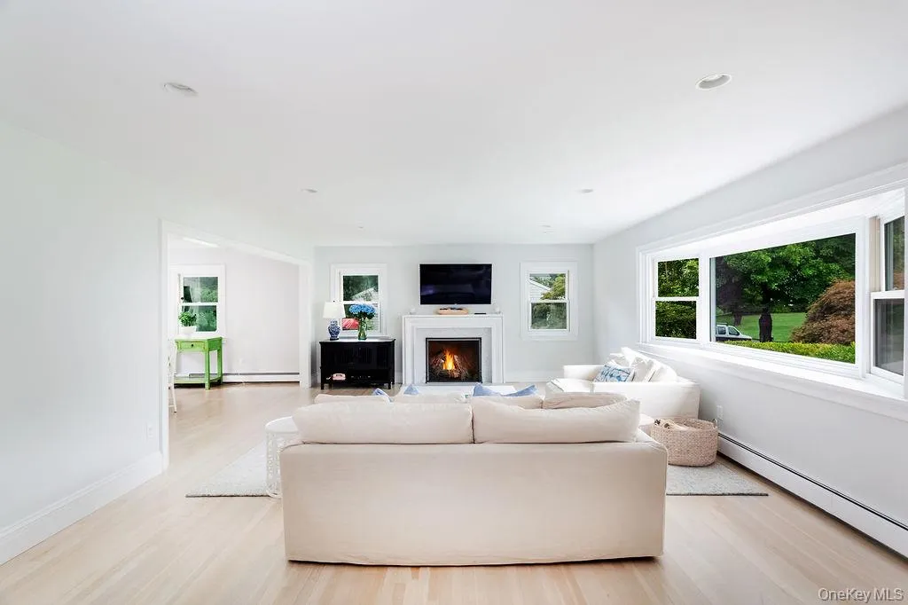 18 Shady Brook Lane, Greenwich, CT, 5 Bedrooms Bedrooms, 9 Rooms Rooms,5 BathroomsBathrooms,Residential,For Rent,Shady Brook,0,1043541 18 Shady Brook Lane, Greenwich, CT, 5 Bedrooms Bedrooms, 9 Rooms Rooms,5 BathroomsBathrooms,Residential,For Rent,Shady Brook,0,1043541