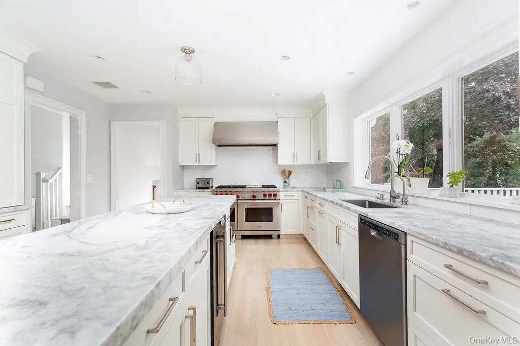 18 Shady Brook Lane, Greenwich, CT, 5 Bedrooms Bedrooms, 9 Rooms Rooms,5 BathroomsBathrooms,Residential,For Rent,Shady Brook,0,1043541 18 Shady Brook Lane, Greenwich, CT, 5 Bedrooms Bedrooms, 9 Rooms Rooms,5 BathroomsBathrooms,Residential,For Rent,Shady Brook,0,1043541