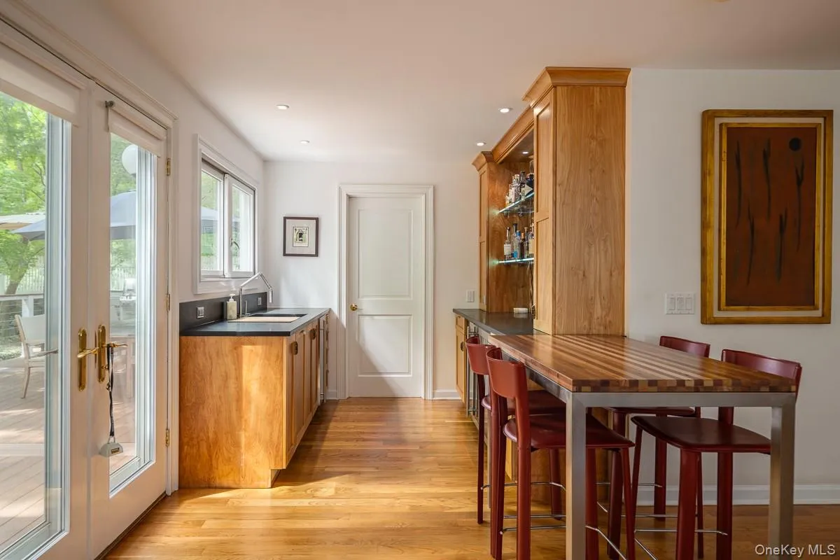 1 Deepwoods Lane, Greenwich, CT, 5 Bedrooms Bedrooms, 11 Rooms Rooms,4 BathroomsBathrooms,Residential,For Rent,Deepwoods,0,1043544 1 Deepwoods Lane, Greenwich, CT, 5 Bedrooms Bedrooms, 11 Rooms Rooms,4 BathroomsBathrooms,Residential,For Rent,Deepwoods,0,1043544