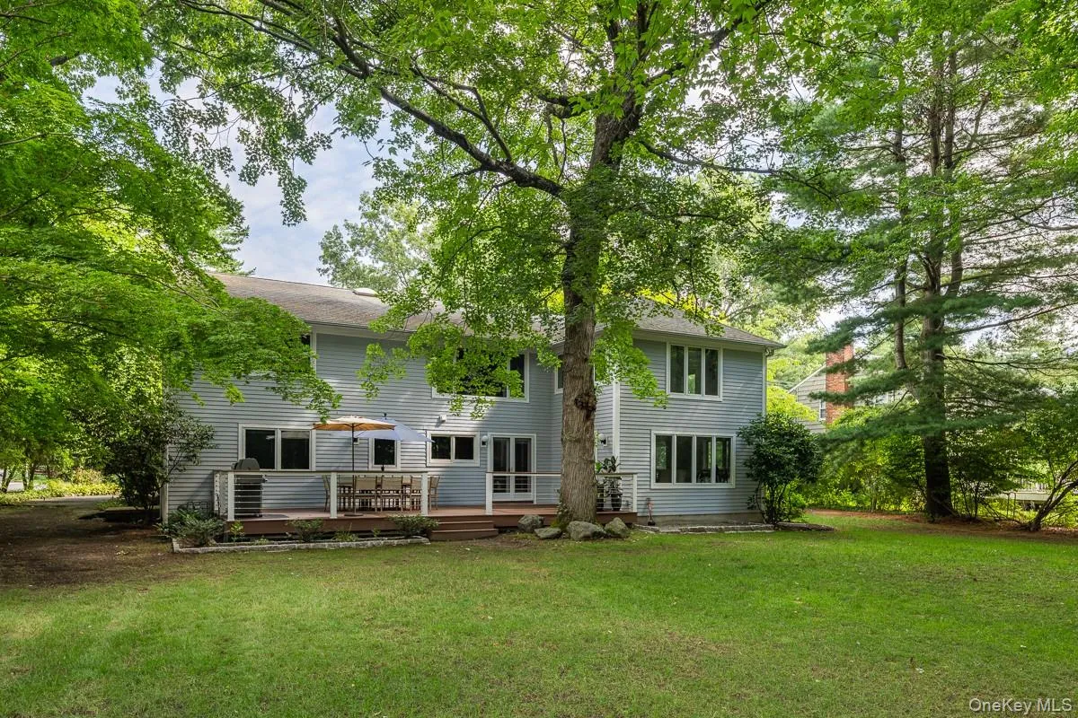 1 Deepwoods Lane, Greenwich, CT, 5 Bedrooms Bedrooms, 11 Rooms Rooms,4 BathroomsBathrooms,Residential,For Rent,Deepwoods,0,1043544 1 Deepwoods Lane, Greenwich, CT, 5 Bedrooms Bedrooms, 11 Rooms Rooms,4 BathroomsBathrooms,Residential,For Rent,Deepwoods,0,1043544