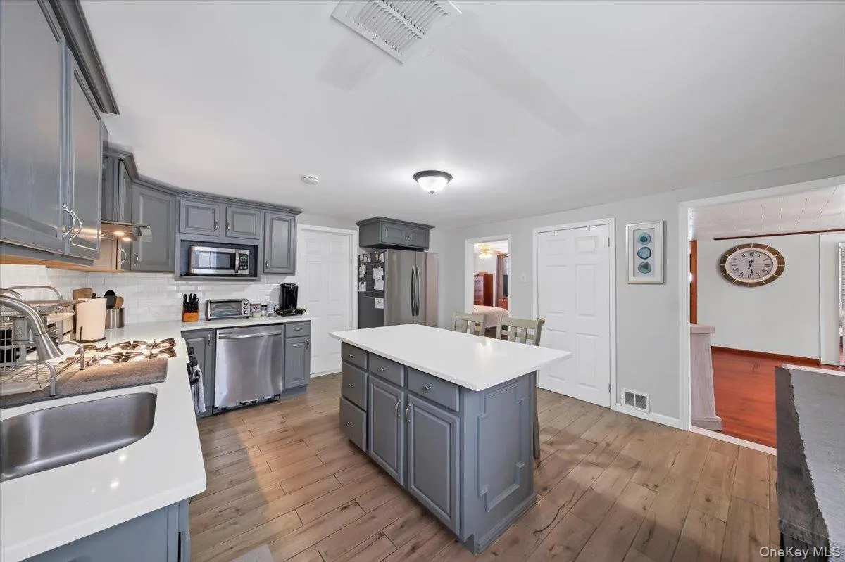 596 Angola Road, Cornwall, NY, 3 Bedrooms Bedrooms, 9 Rooms Rooms,2 BathroomsBathrooms,Residential,For Rent,Angola,0,1043550 596 Angola Road, Cornwall, NY, 3 Bedrooms Bedrooms, 9 Rooms Rooms,2 BathroomsBathrooms,Residential,For Rent,Angola,0,1043550