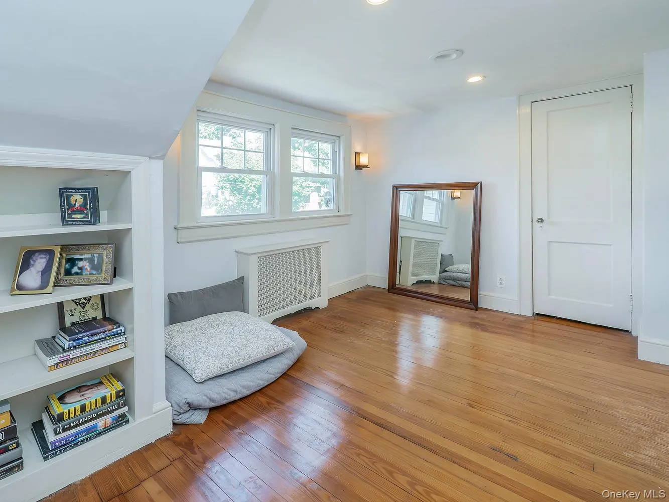 57 Irma Avenue, North Hempstead, NY, 2 Bedrooms Bedrooms, 6 Rooms Rooms,1 BathroomBathrooms,Residential,For Rent,Irma,0,1043563 57 Irma Avenue, North Hempstead, NY, 2 Bedrooms Bedrooms, 6 Rooms Rooms,1 BathroomBathrooms,Residential,For Rent,Irma,0,1043563