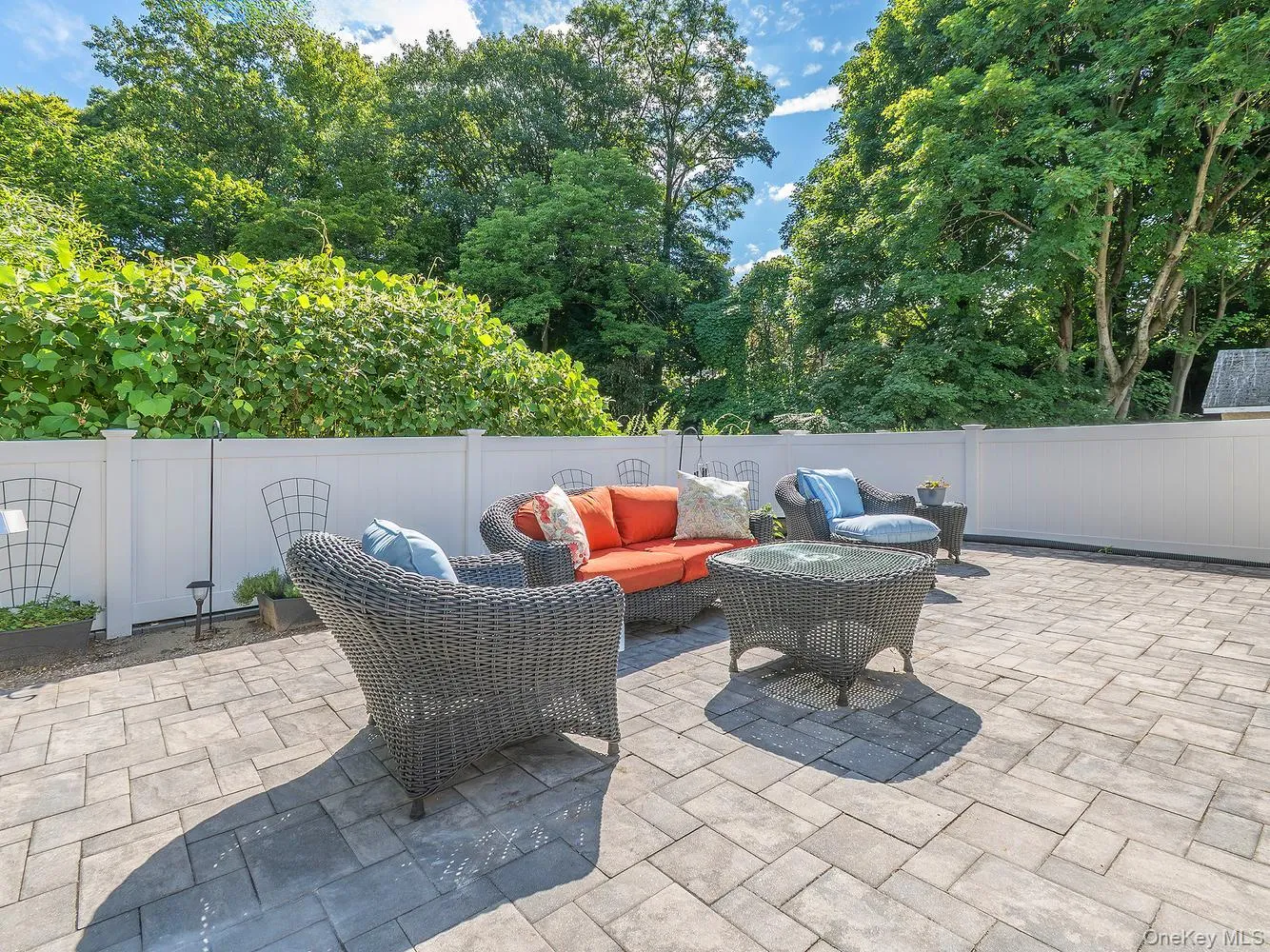 57 Irma Avenue, North Hempstead, NY, 2 Bedrooms Bedrooms, 6 Rooms Rooms,1 BathroomBathrooms,Residential,For Rent,Irma,0,1043563 57 Irma Avenue, North Hempstead, NY, 2 Bedrooms Bedrooms, 6 Rooms Rooms,1 BathroomBathrooms,Residential,For Rent,Irma,0,1043563