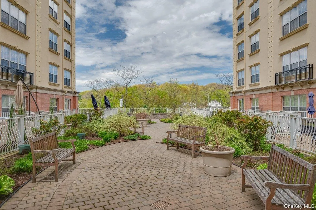10 Byron Place, Mamaroneck, NY, 2 Bedrooms Bedrooms, 5 Rooms Rooms,2 BathroomsBathrooms,Residential,For Rent,Byron,0,1043566 10 Byron Place, Mamaroneck, NY, 2 Bedrooms Bedrooms, 5 Rooms Rooms,2 BathroomsBathrooms,Residential,For Rent,Byron,0,1043566