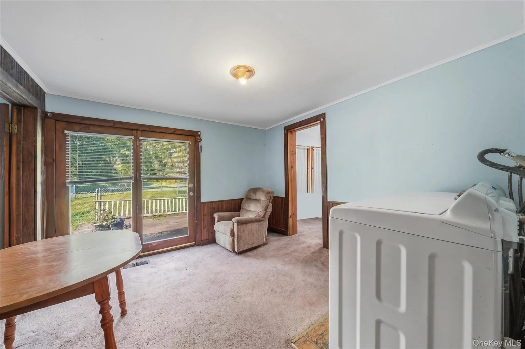 Laundry Rm w/ Access to Yard Laundry Rm w/ Access to Yard