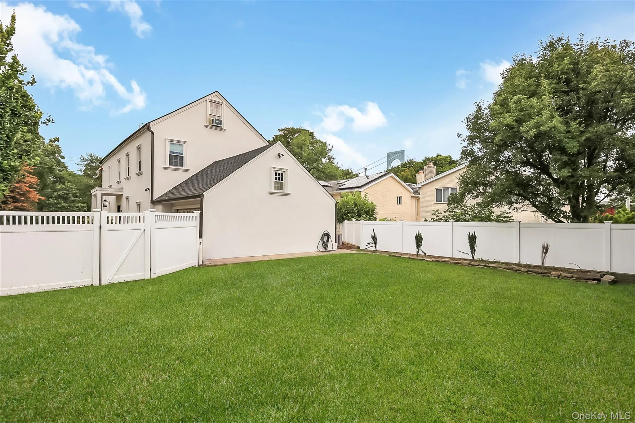 2-11 147th Street, New York, NY, 3 Bedrooms Bedrooms, 7 Rooms Rooms,3 BathroomsBathrooms,Residential,For Rent,147th,0,1043573 2-11 147th Street, New York, NY, 3 Bedrooms Bedrooms, 7 Rooms Rooms,3 BathroomsBathrooms,Residential,For Rent,147th,0,1043573