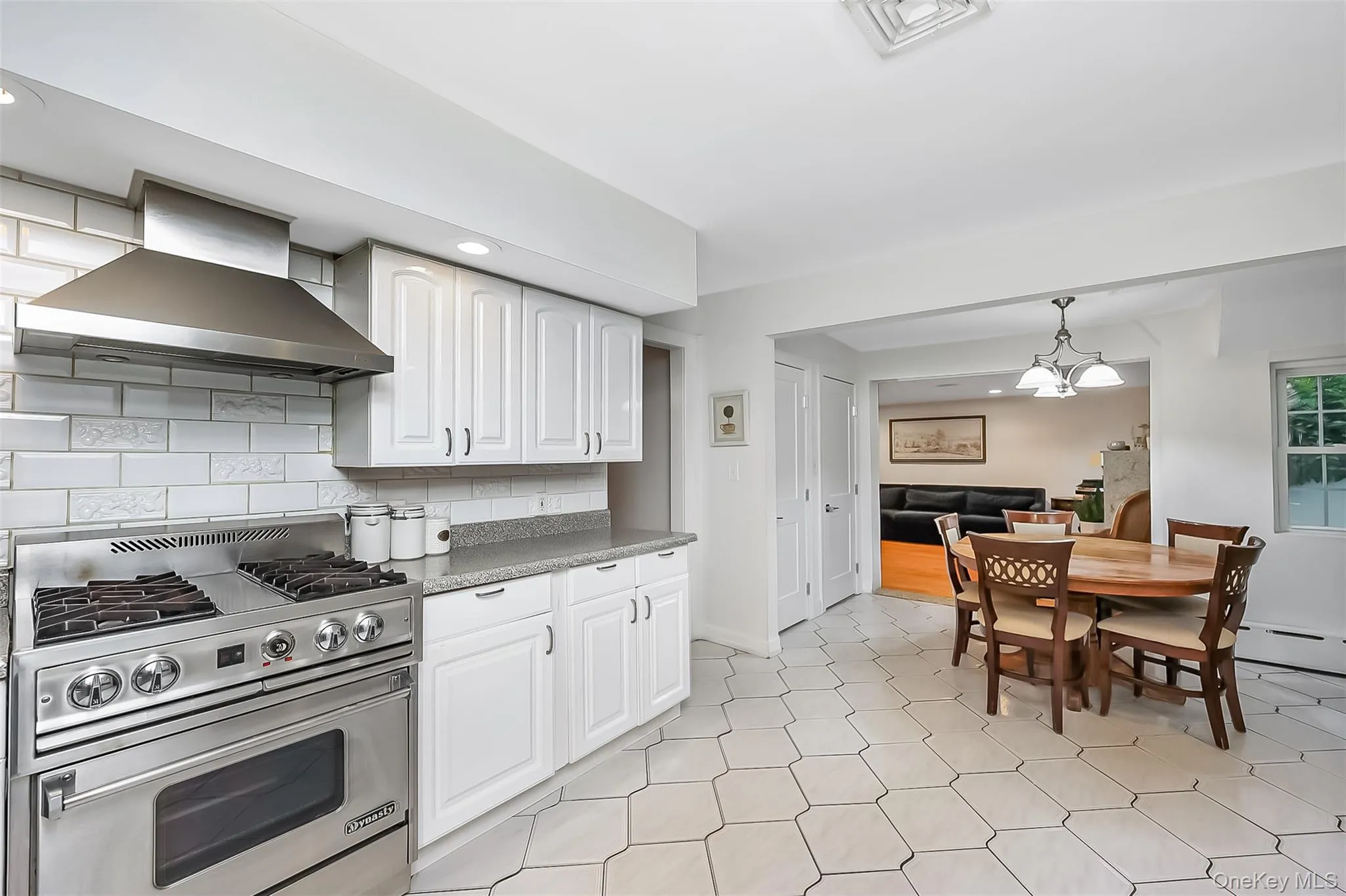 2-11 147th Street, New York, NY, 3 Bedrooms Bedrooms, 7 Rooms Rooms,3 BathroomsBathrooms,Residential,For Rent,147th,0,1043573 2-11 147th Street, New York, NY, 3 Bedrooms Bedrooms, 7 Rooms Rooms,3 BathroomsBathrooms,Residential,For Rent,147th,0,1043573