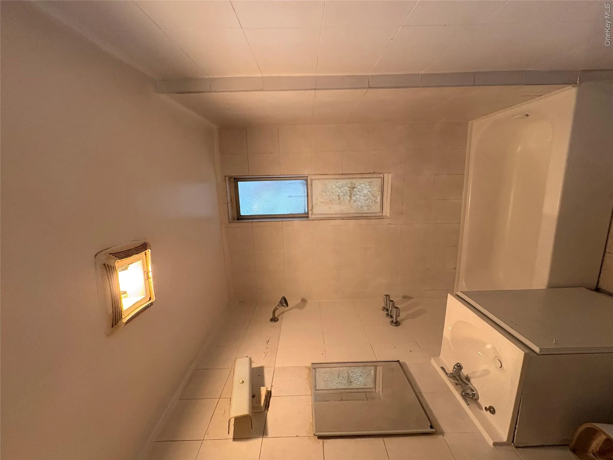 1011 Hemlock Street, New York, NY, 5 Bedrooms Bedrooms, 10 Rooms Rooms,3 BathroomsBathrooms,Residential,For Rent,Hemlock,0,1043574 1011 Hemlock Street, New York, NY, 5 Bedrooms Bedrooms, 10 Rooms Rooms,3 BathroomsBathrooms,Residential,For Rent,Hemlock,0,1043574