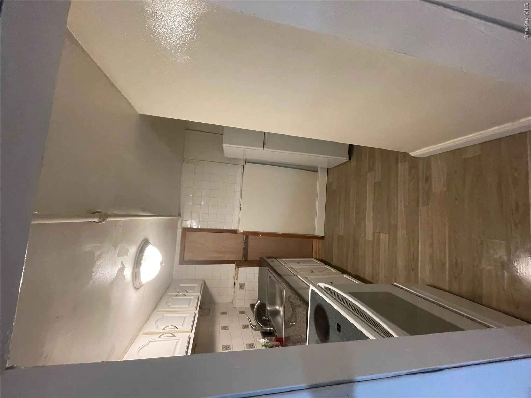 1011 Hemlock Street, New York, NY, 5 Bedrooms Bedrooms, 10 Rooms Rooms,3 BathroomsBathrooms,Residential,For Rent,Hemlock,0,1043574 1011 Hemlock Street, New York, NY, 5 Bedrooms Bedrooms, 10 Rooms Rooms,3 BathroomsBathrooms,Residential,For Rent,Hemlock,0,1043574