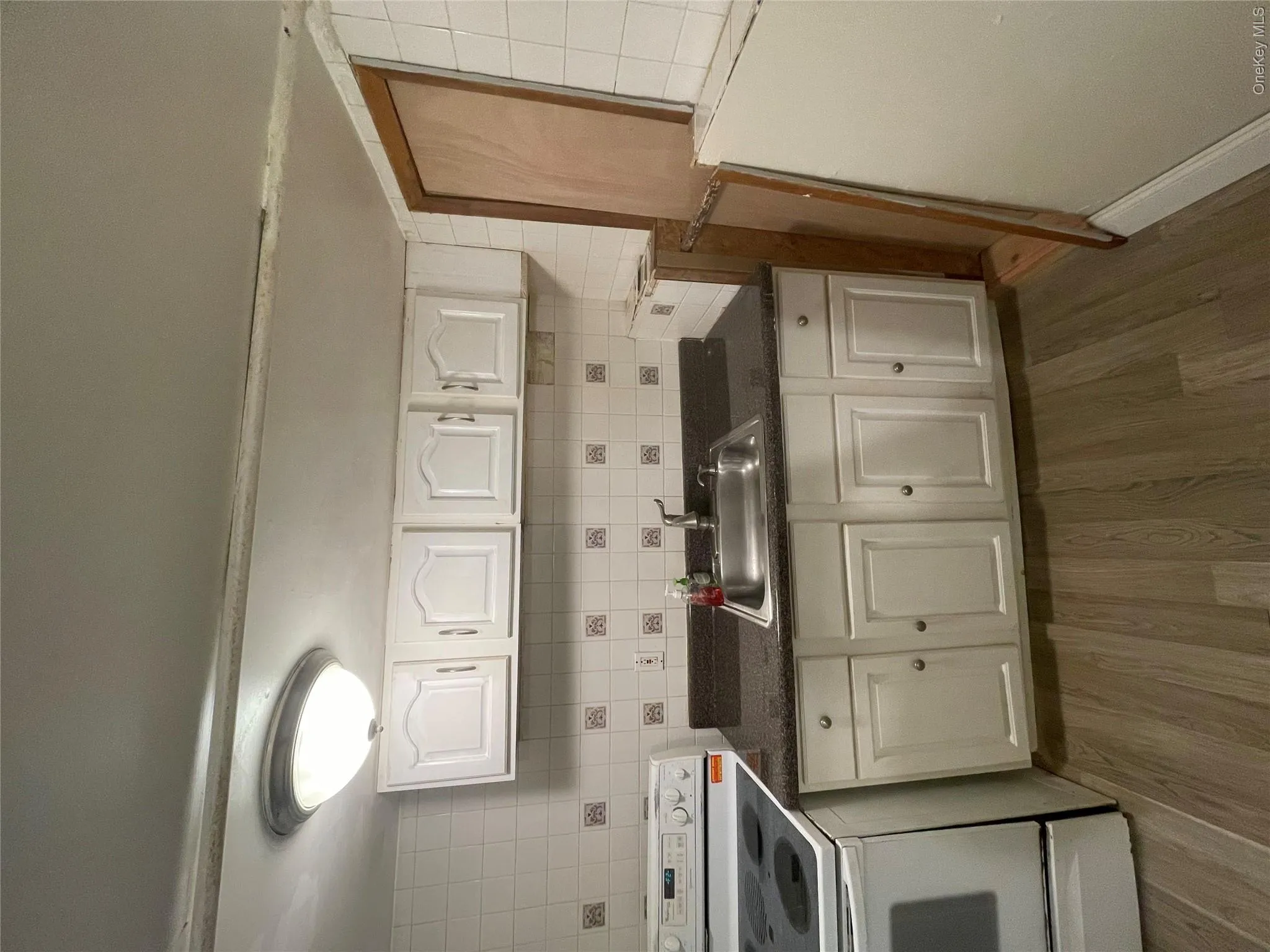 1011 Hemlock Street, New York, NY, 5 Bedrooms Bedrooms, 10 Rooms Rooms,3 BathroomsBathrooms,Residential,For Rent,Hemlock,0,1043574 1011 Hemlock Street, New York, NY, 5 Bedrooms Bedrooms, 10 Rooms Rooms,3 BathroomsBathrooms,Residential,For Rent,Hemlock,0,1043574