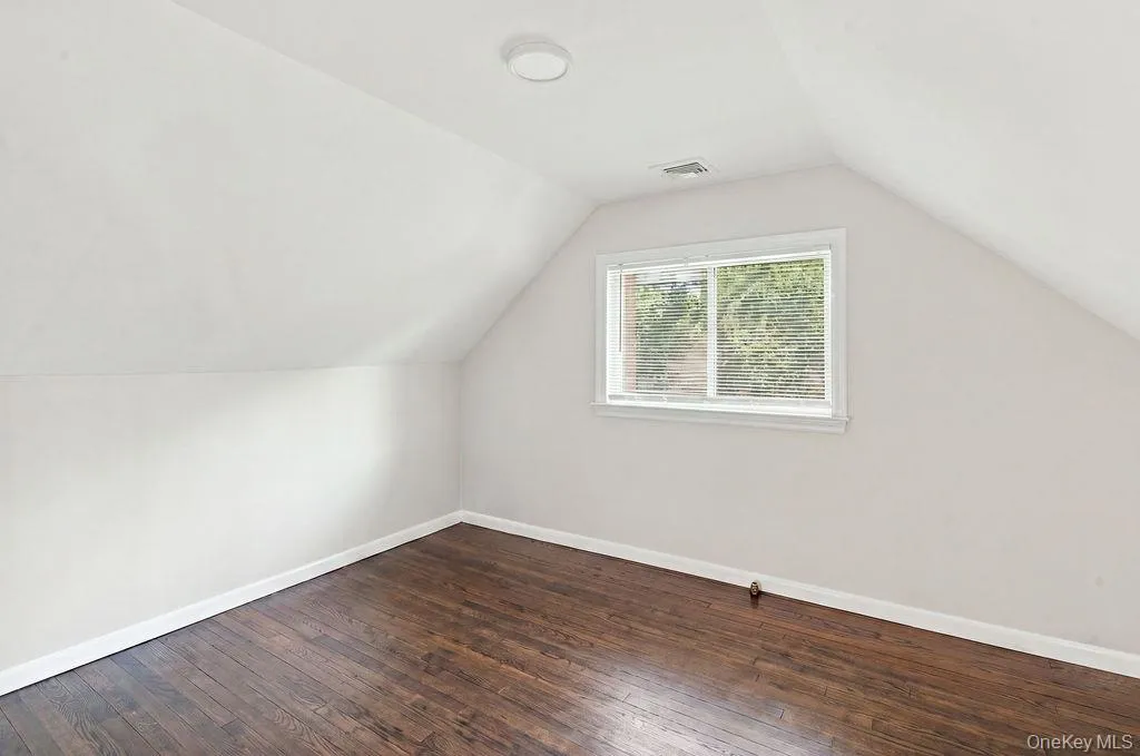 731 Muncey Road, Islip, NY, 4 Bedrooms Bedrooms, 7 Rooms Rooms,1 BathroomBathrooms,Residential,For Rent,Muncey,0,1043575 731 Muncey Road, Islip, NY, 4 Bedrooms Bedrooms, 7 Rooms Rooms,1 BathroomBathrooms,Residential,For Rent,Muncey,0,1043575