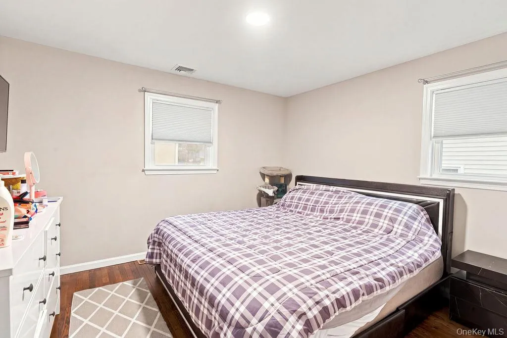 731 Muncey Road, Islip, NY, 4 Bedrooms Bedrooms, 7 Rooms Rooms,1 BathroomBathrooms,Residential,For Rent,Muncey,0,1043575 731 Muncey Road, Islip, NY, 4 Bedrooms Bedrooms, 7 Rooms Rooms,1 BathroomBathrooms,Residential,For Rent,Muncey,0,1043575