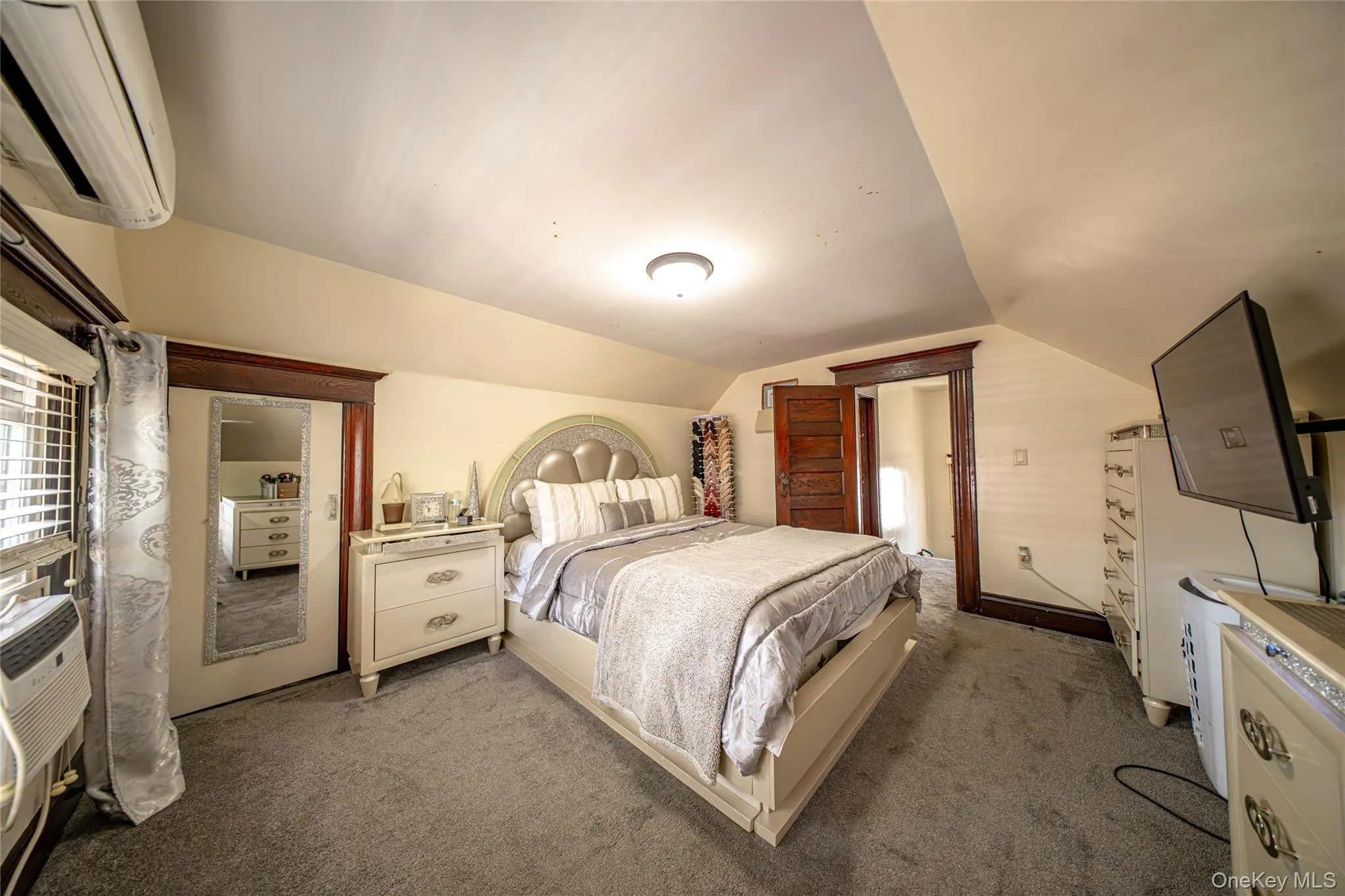 8564 104th Street, New York, NY, 6 Bedrooms Bedrooms, 9 Rooms Rooms,3 BathroomsBathrooms,Residential,For Rent,104th,0,1043576 8564 104th Street, New York, NY, 6 Bedrooms Bedrooms, 9 Rooms Rooms,3 BathroomsBathrooms,Residential,For Rent,104th,0,1043576