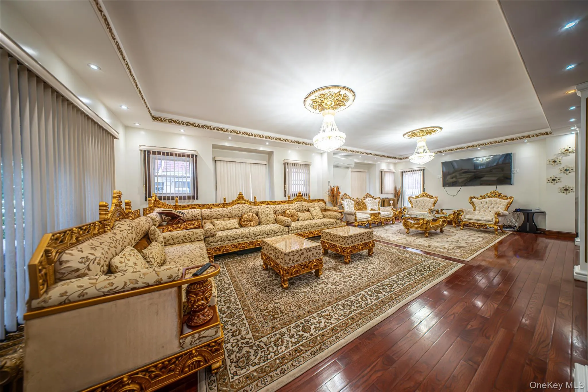 8564 104th Street, New York, NY, 6 Bedrooms Bedrooms, 9 Rooms Rooms,3 BathroomsBathrooms,Residential,For Rent,104th,0,1043576 8564 104th Street, New York, NY, 6 Bedrooms Bedrooms, 9 Rooms Rooms,3 BathroomsBathrooms,Residential,For Rent,104th,0,1043576