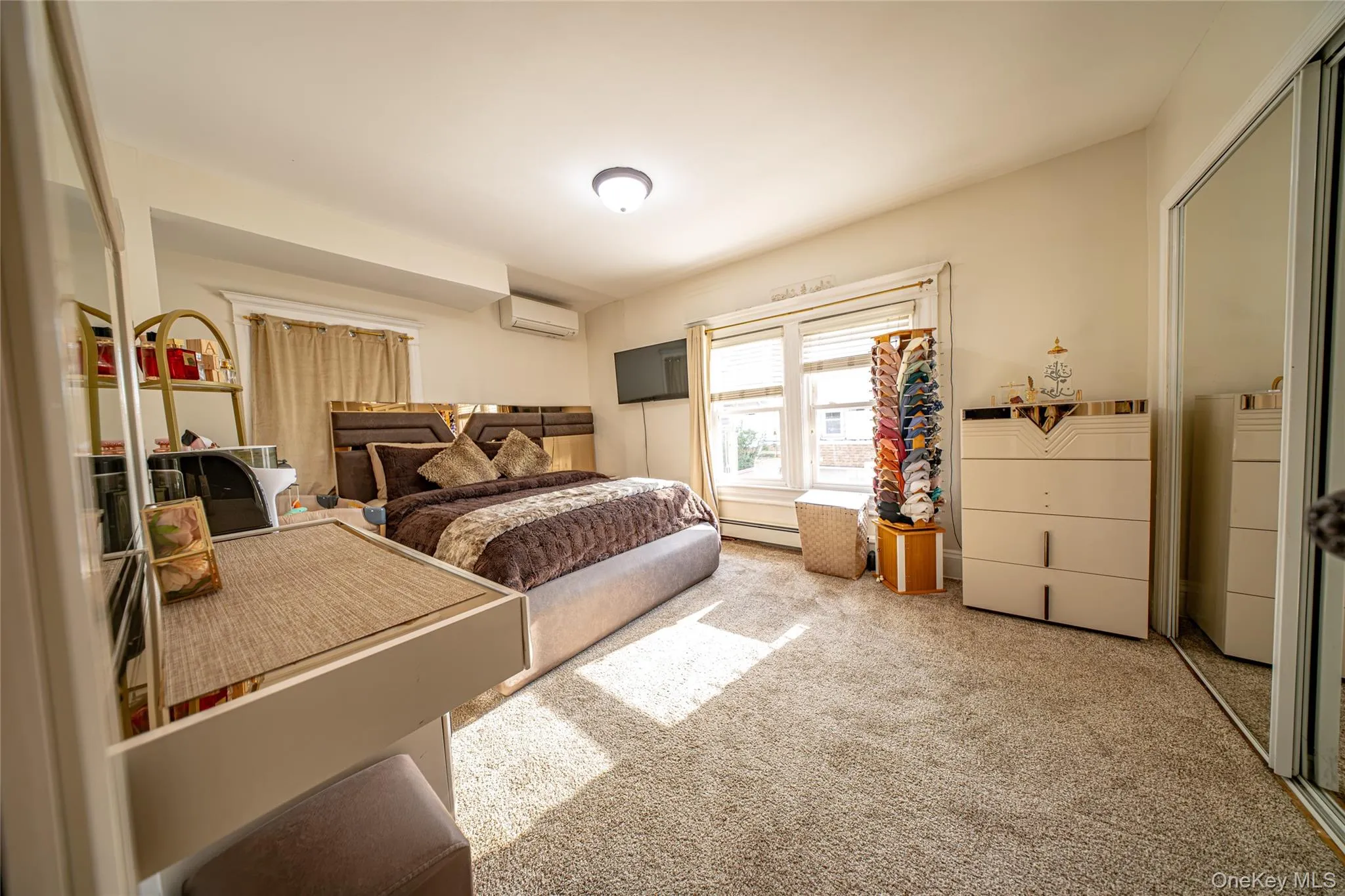 8564 104th Street, New York, NY, 6 Bedrooms Bedrooms, 9 Rooms Rooms,3 BathroomsBathrooms,Residential,For Rent,104th,0,1043576 8564 104th Street, New York, NY, 6 Bedrooms Bedrooms, 9 Rooms Rooms,3 BathroomsBathrooms,Residential,For Rent,104th,0,1043576