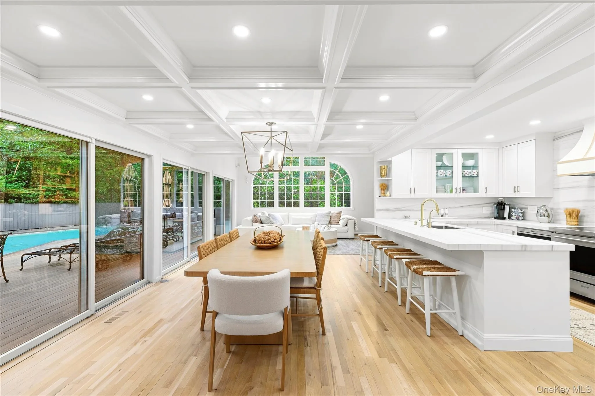 Dining area with amazing coffered ceiling Dining area with amazing coffered ceiling