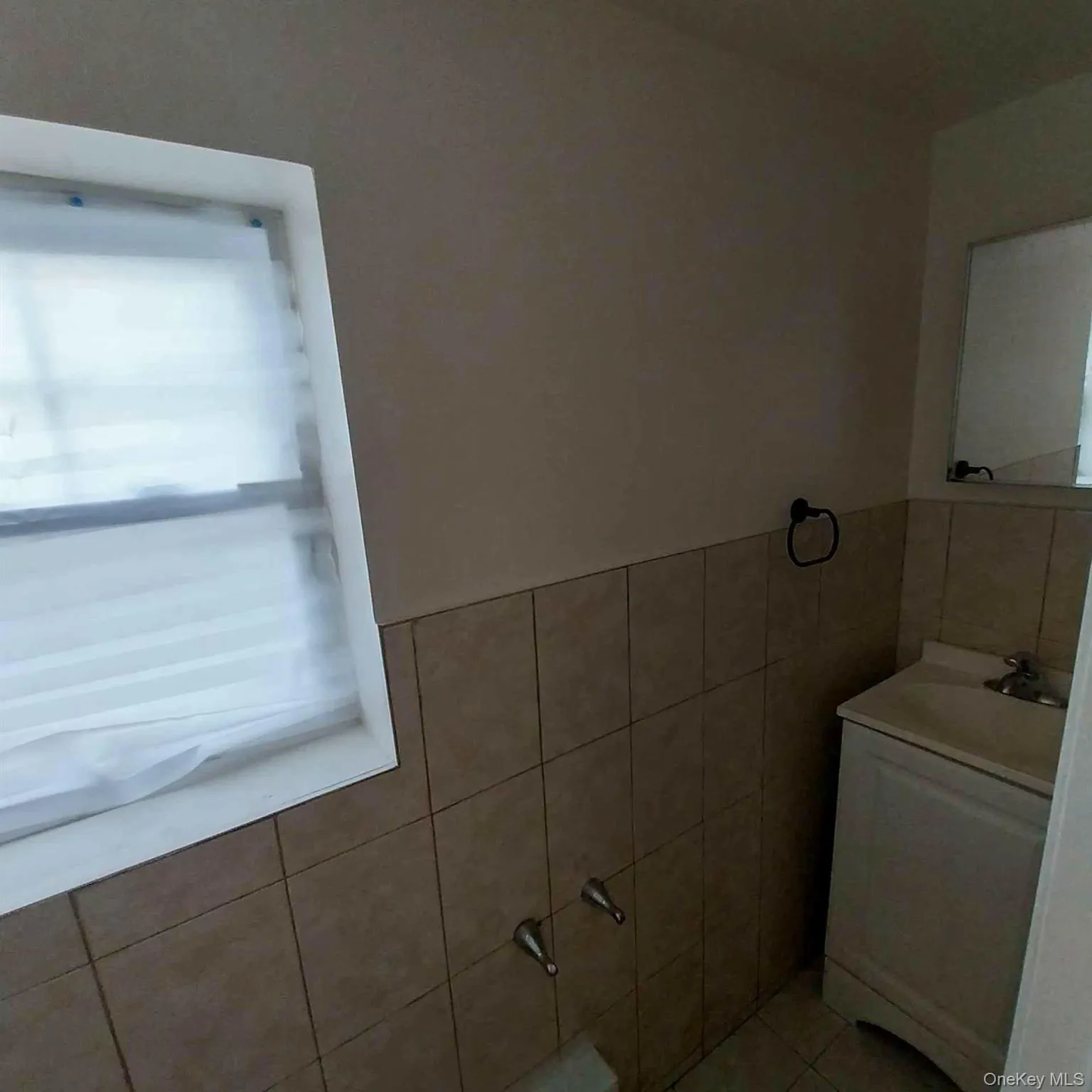 429 Guy Lombardo Avenue, Hempstead, NY, 2 Bedrooms Bedrooms, 6 Rooms Rooms,1 BathroomBathrooms,Residential Lease,For Rent,Guy Lombardo,0,1043581 429 Guy Lombardo Avenue, Hempstead, NY, 2 Bedrooms Bedrooms, 6 Rooms Rooms,1 BathroomBathrooms,Residential Lease,For Rent,Guy Lombardo,0,1043581
